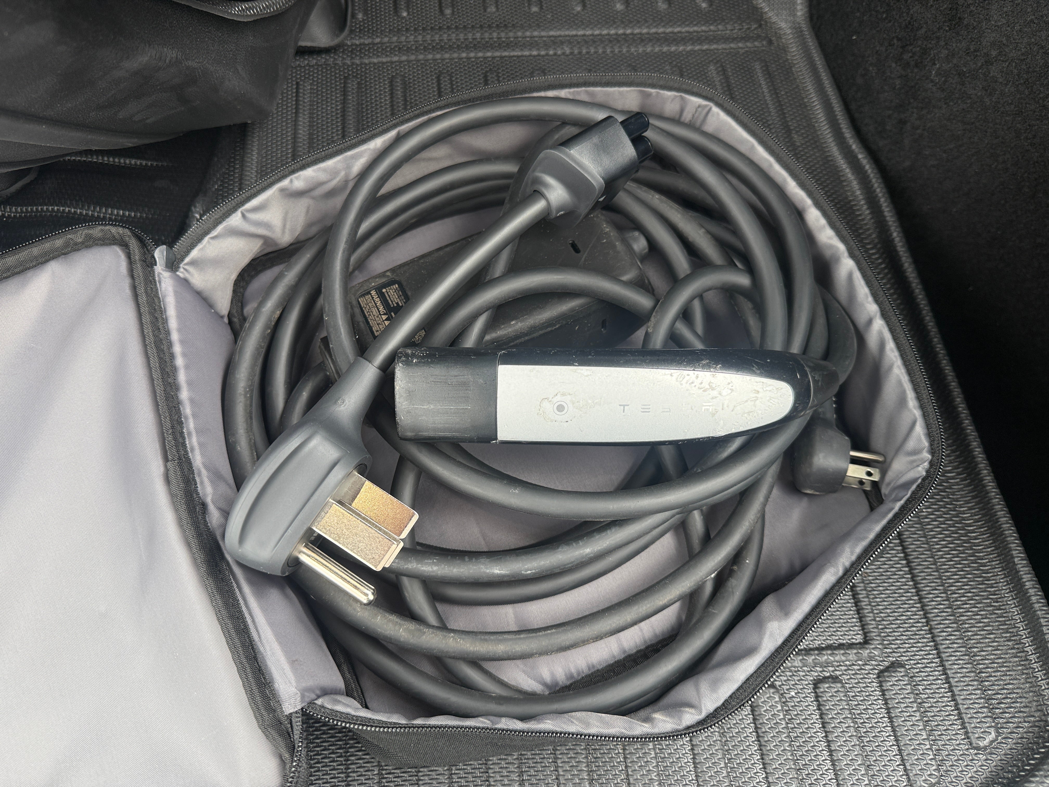 Used 2025 Tesla Model Y Long Range with VIN 7SAYGDED6SF262873 for sale in Auburn, WA