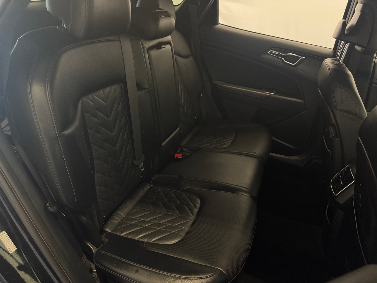 Thumbnail: 2023 Kia Sportage - 5