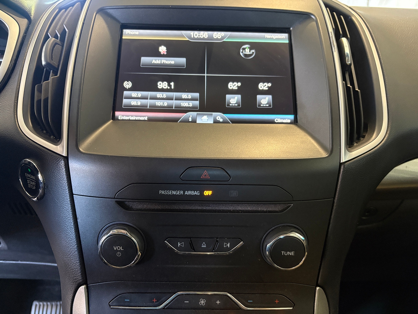 Thumbnail: 2015 Ford Edge - 3