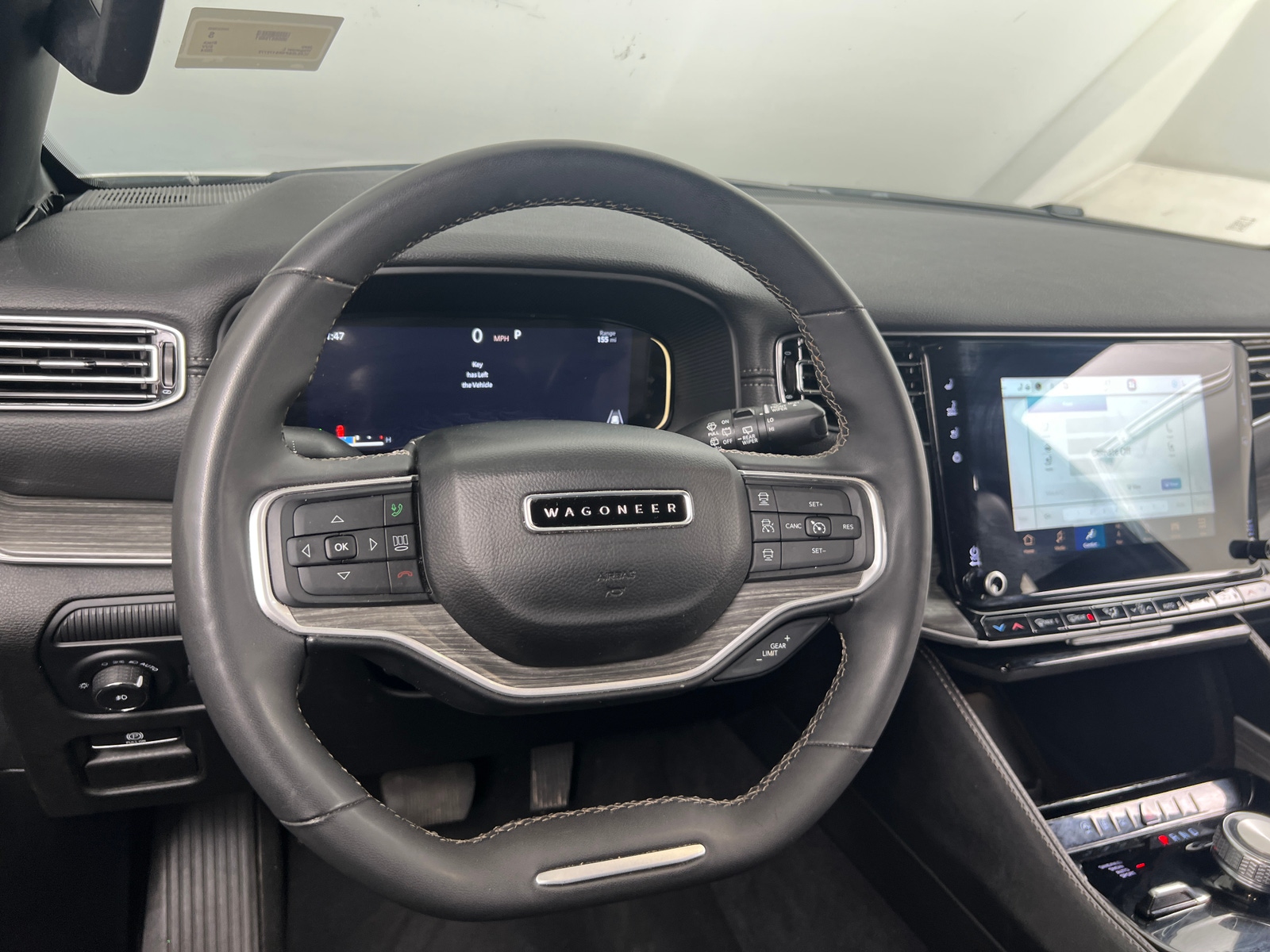 Thumbnail: 2024 Jeep Wagoneer - 4