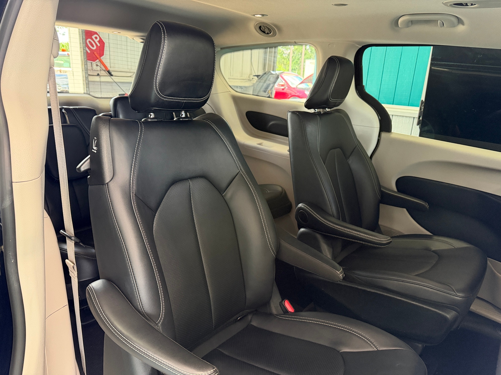 Thumbnail: 2024 Chrysler Pacifica - 5