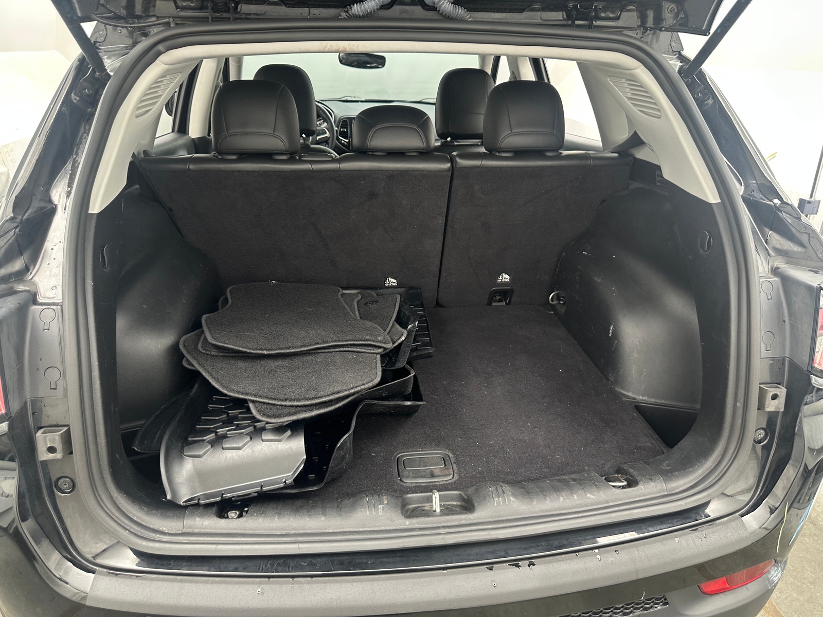 Thumbnail: 2019 Jeep Compass - 7