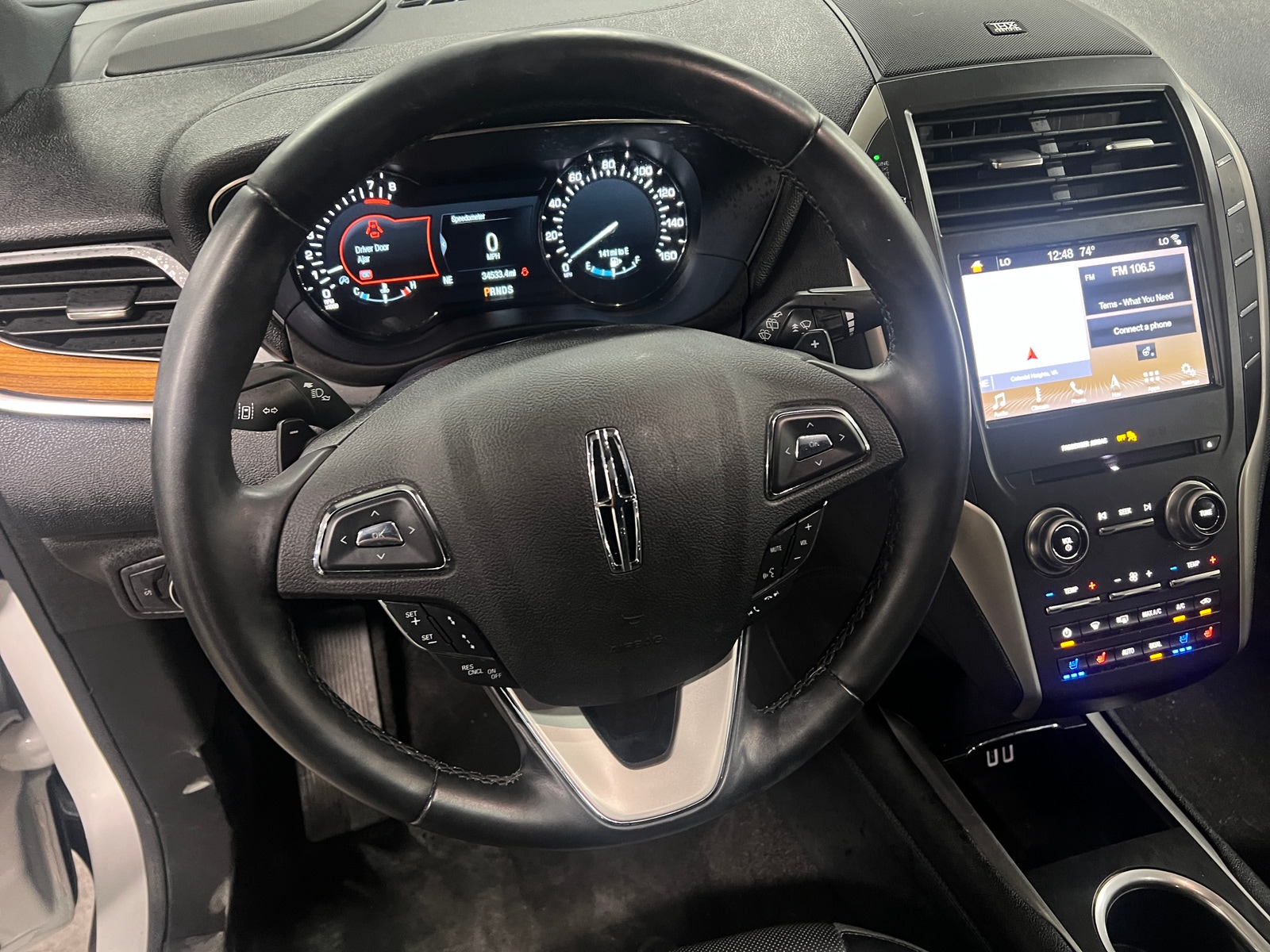 Thumbnail: 2019 Lincoln MKC - 4