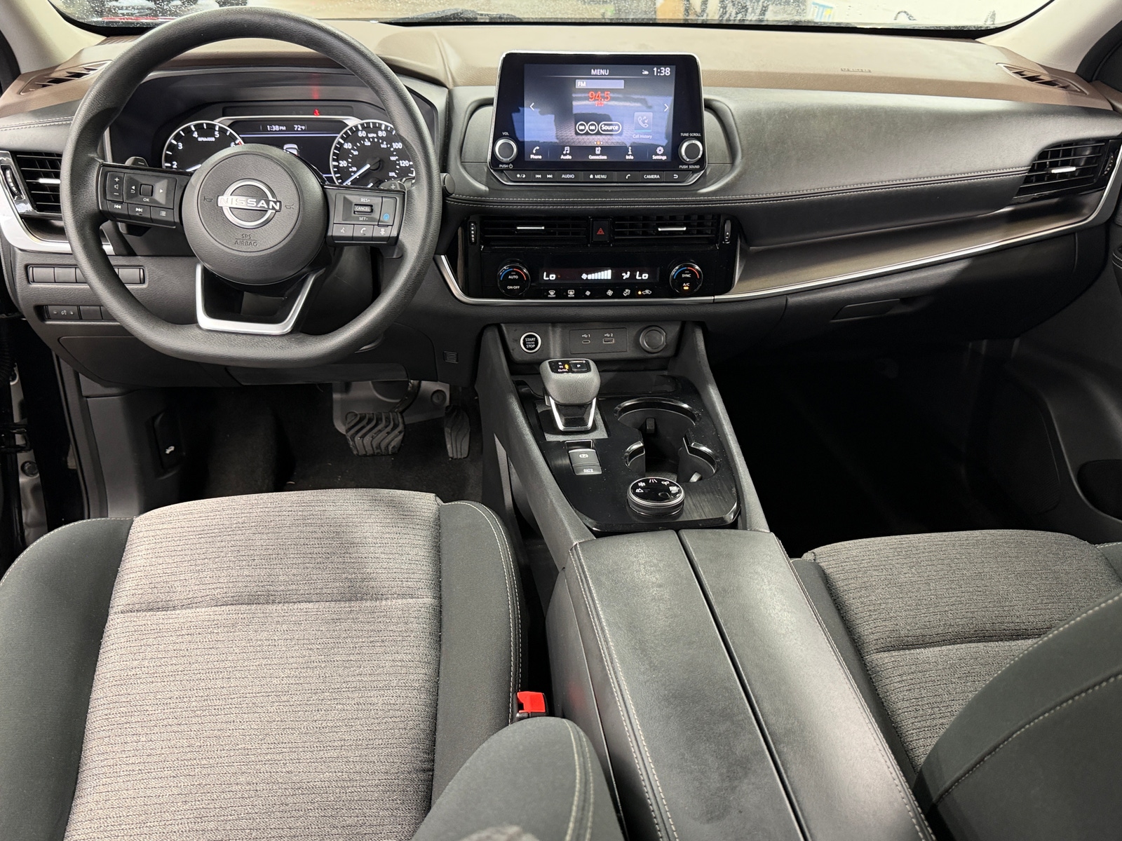 Thumbnail: 2022 Nissan Rogue - 3