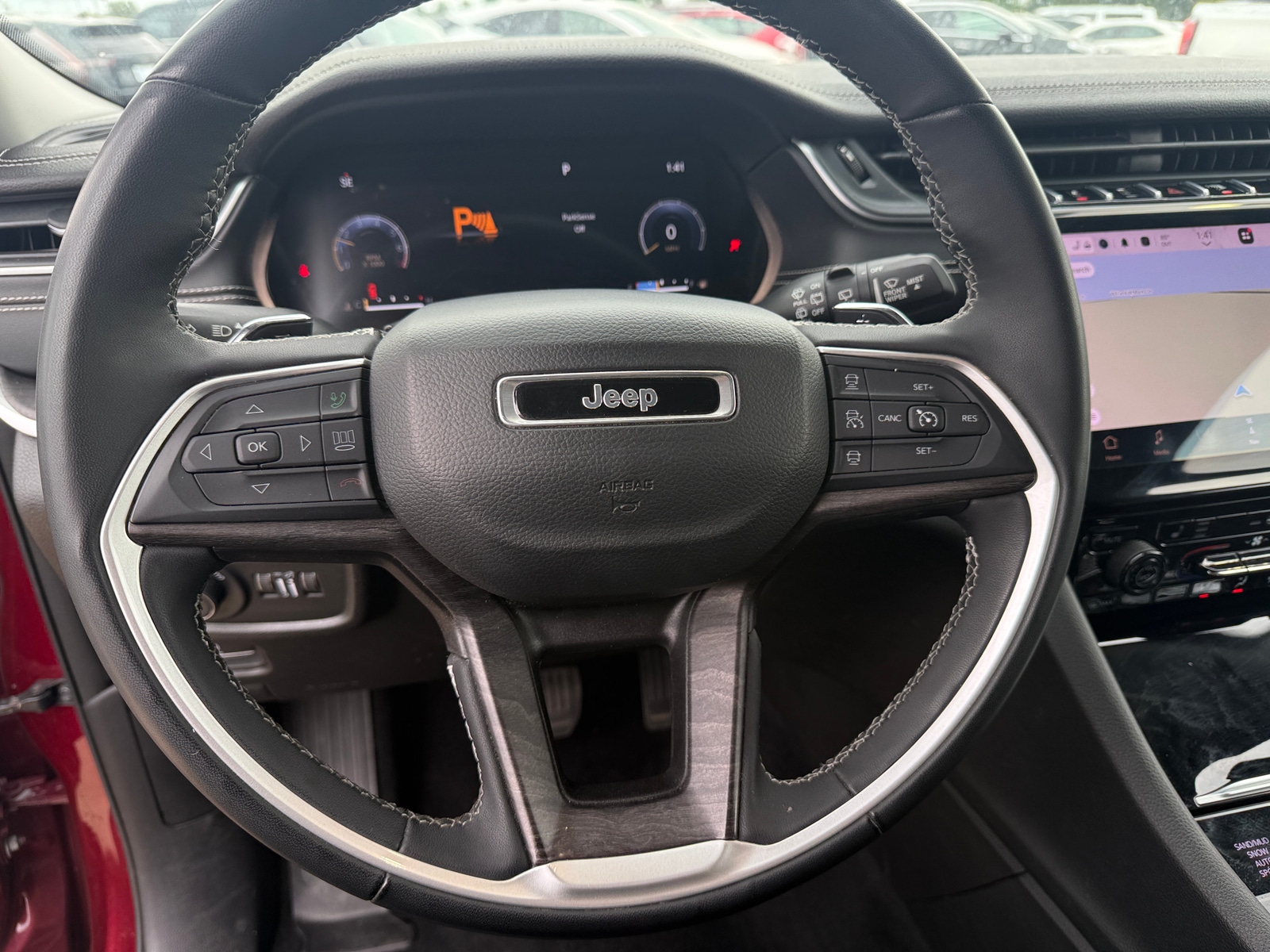 Thumbnail: 2023 Jeep Grand Cherokee L - 4