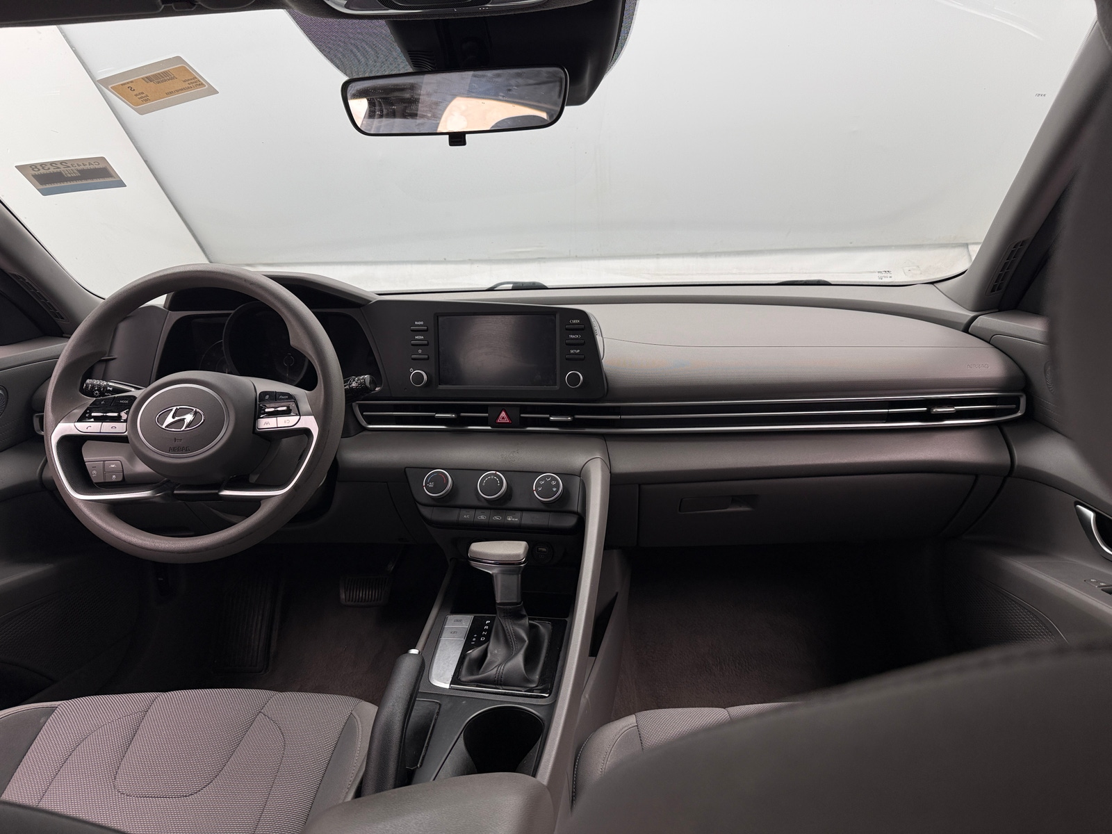 Thumbnail: 2021 Hyundai Elantra - 3