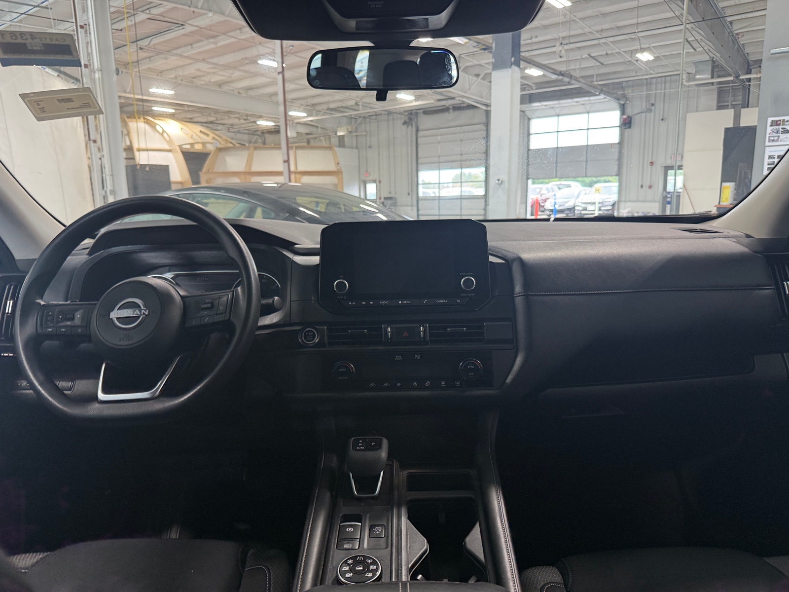 Thumbnail: 2024 Nissan Pathfinder - 3