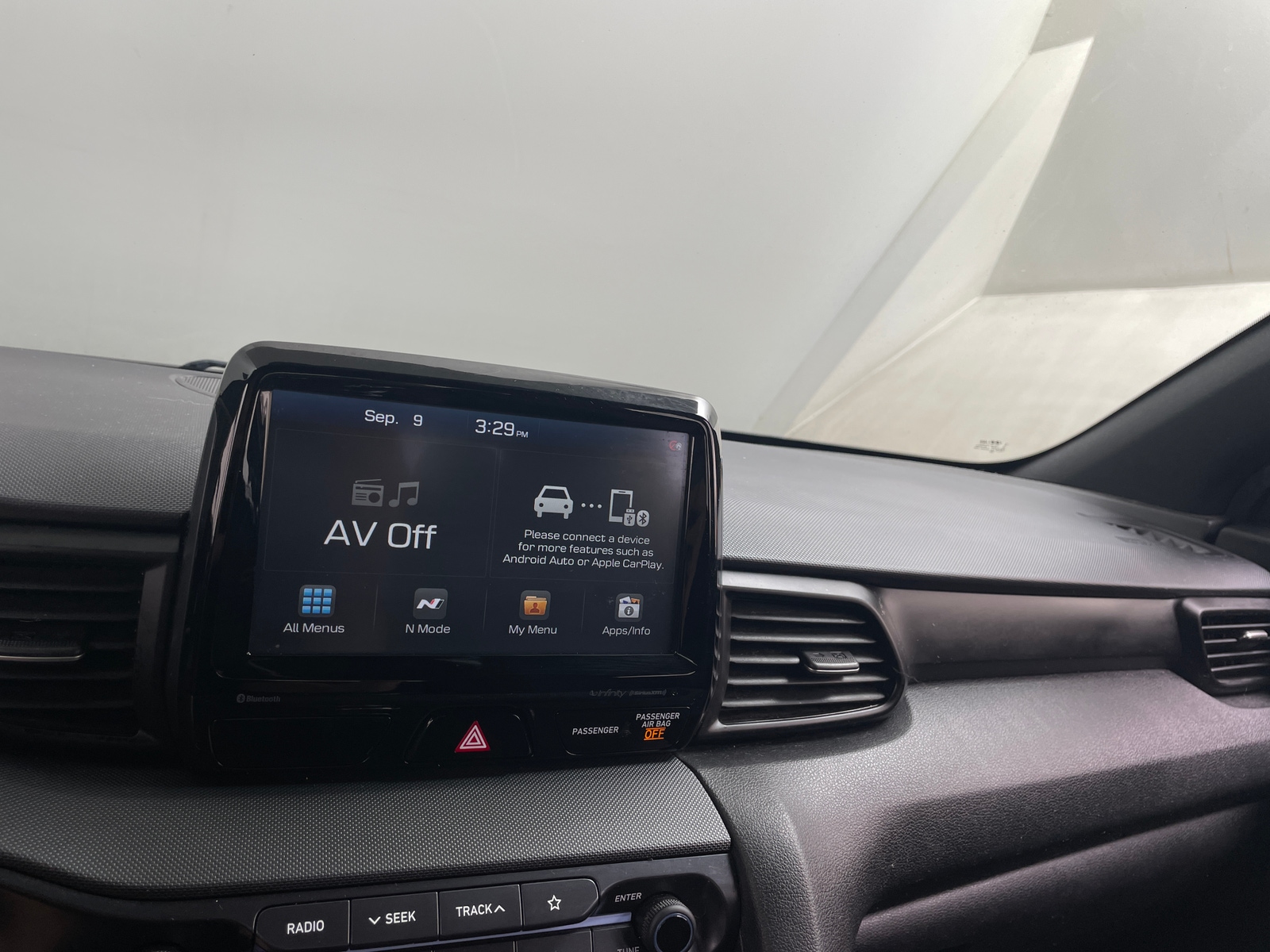 Thumbnail: 2020 Hyundai Veloster - 4