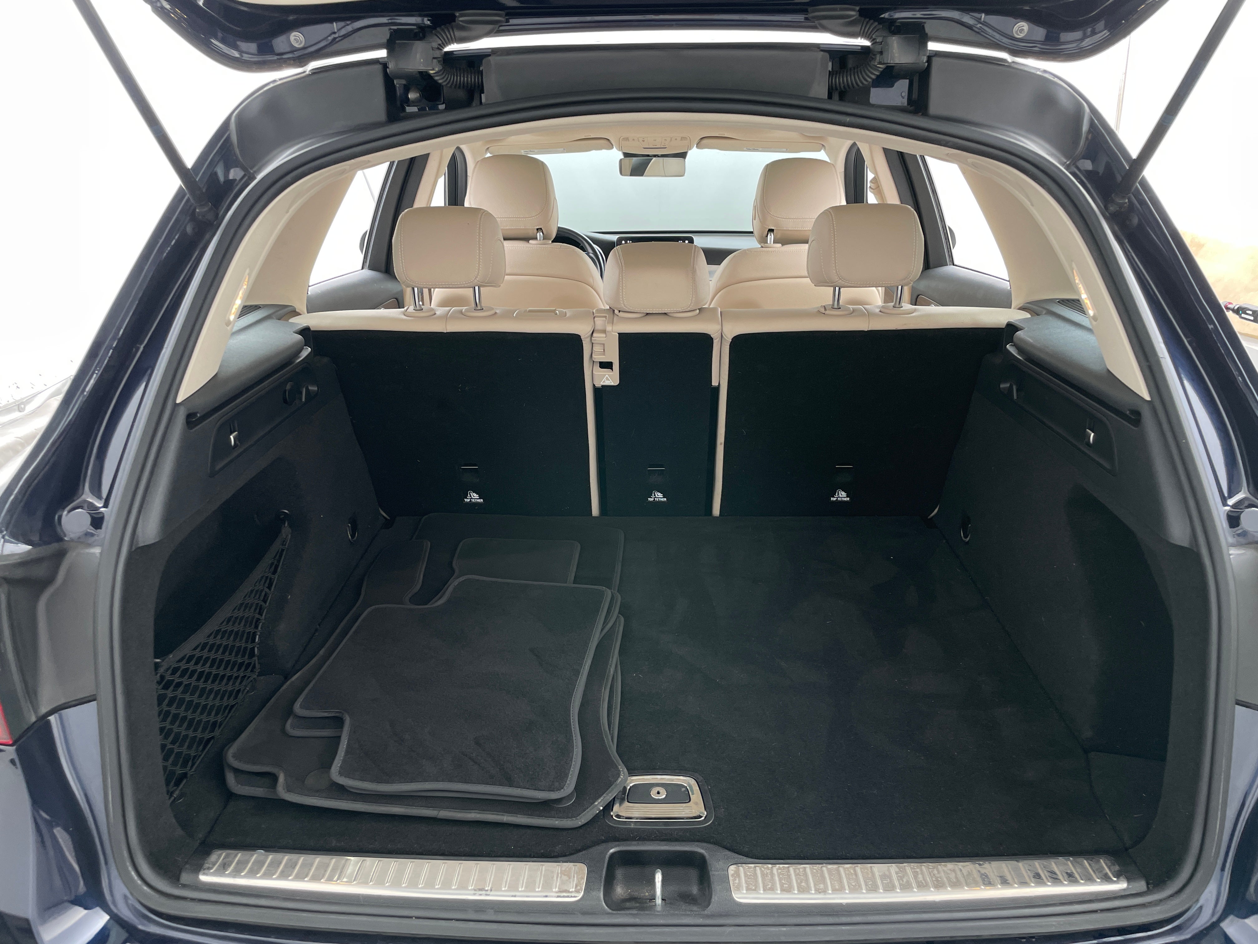 2022 Mercedes-Benz GLC
