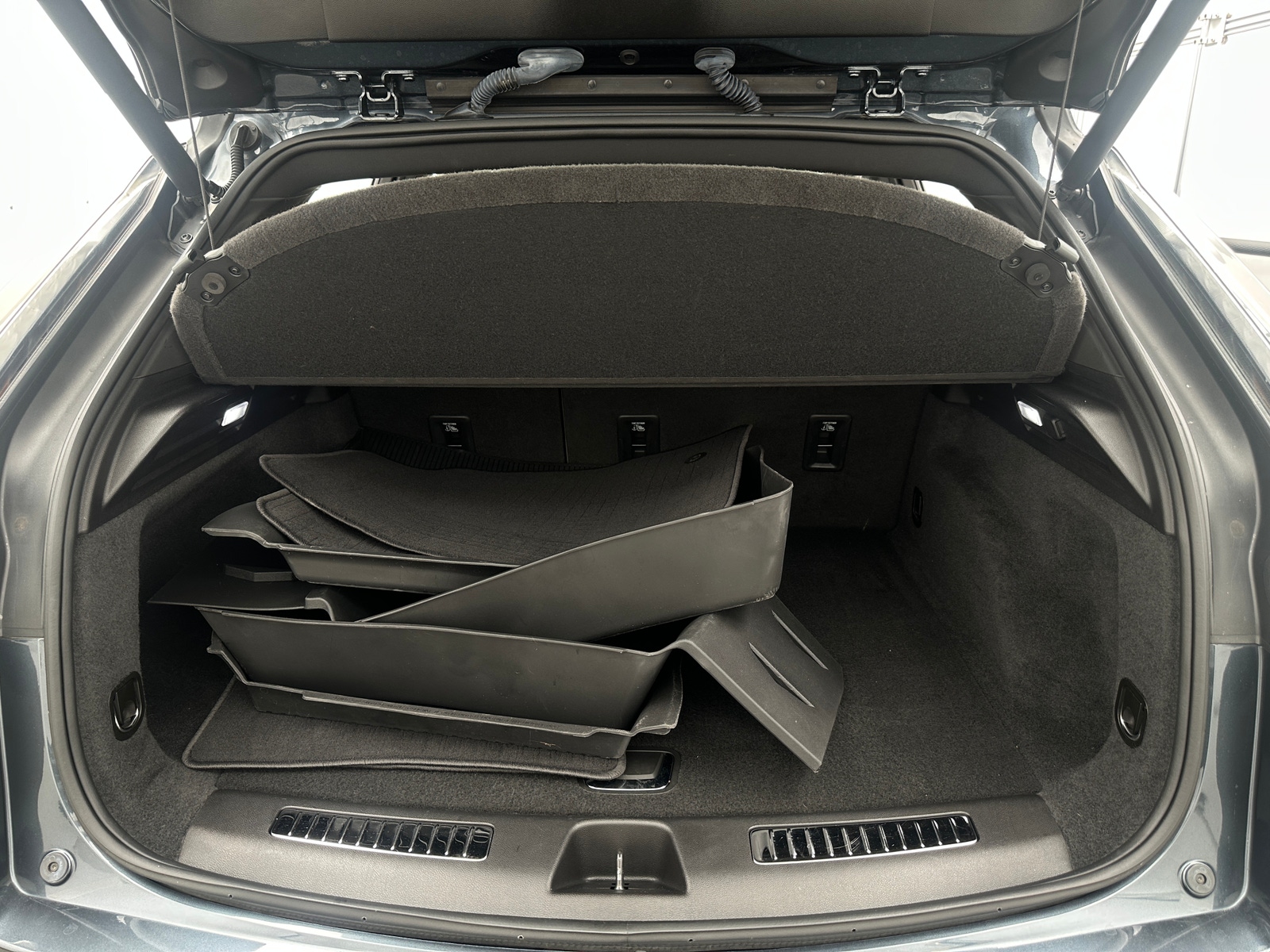 Thumbnail: 2019 Cadillac XT4 - 6