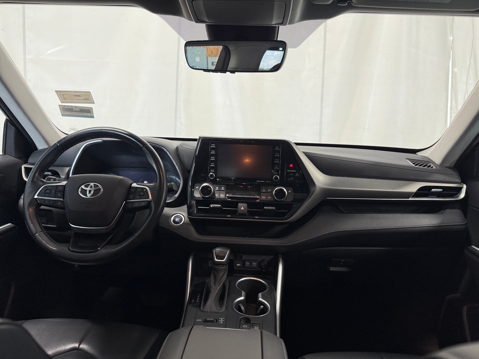 Thumbnail: 2021 Toyota Highlander - 2