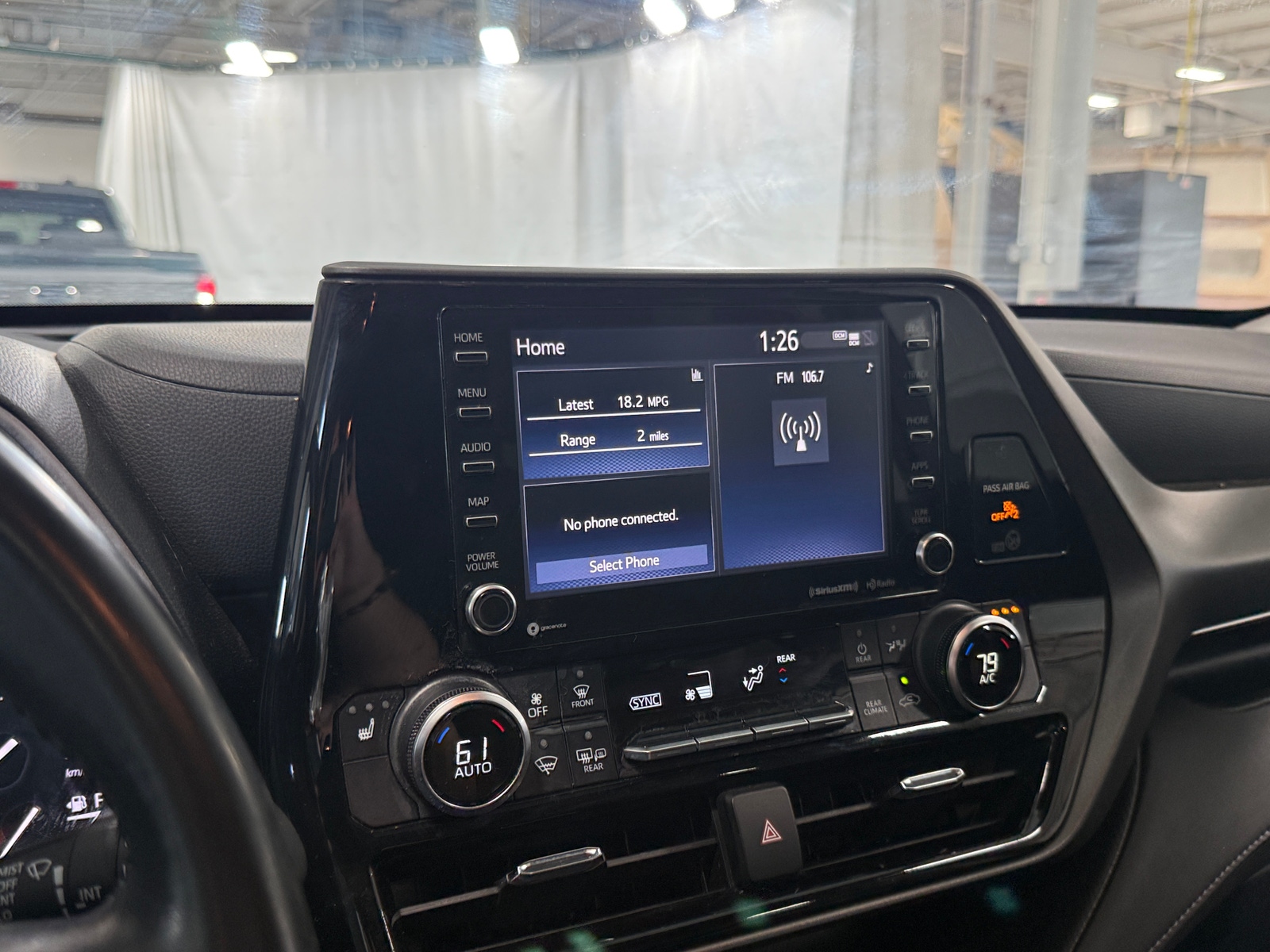 Thumbnail: 2021 Toyota Highlander - 3
