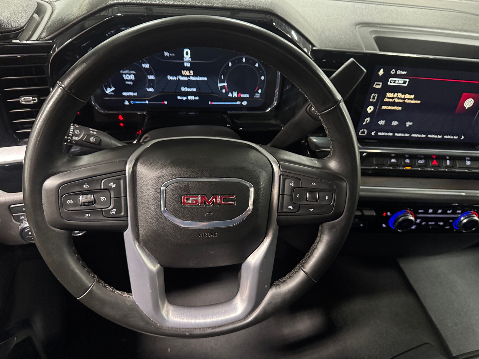 Thumbnail: 2025 GMC Sierra 1500 - 4