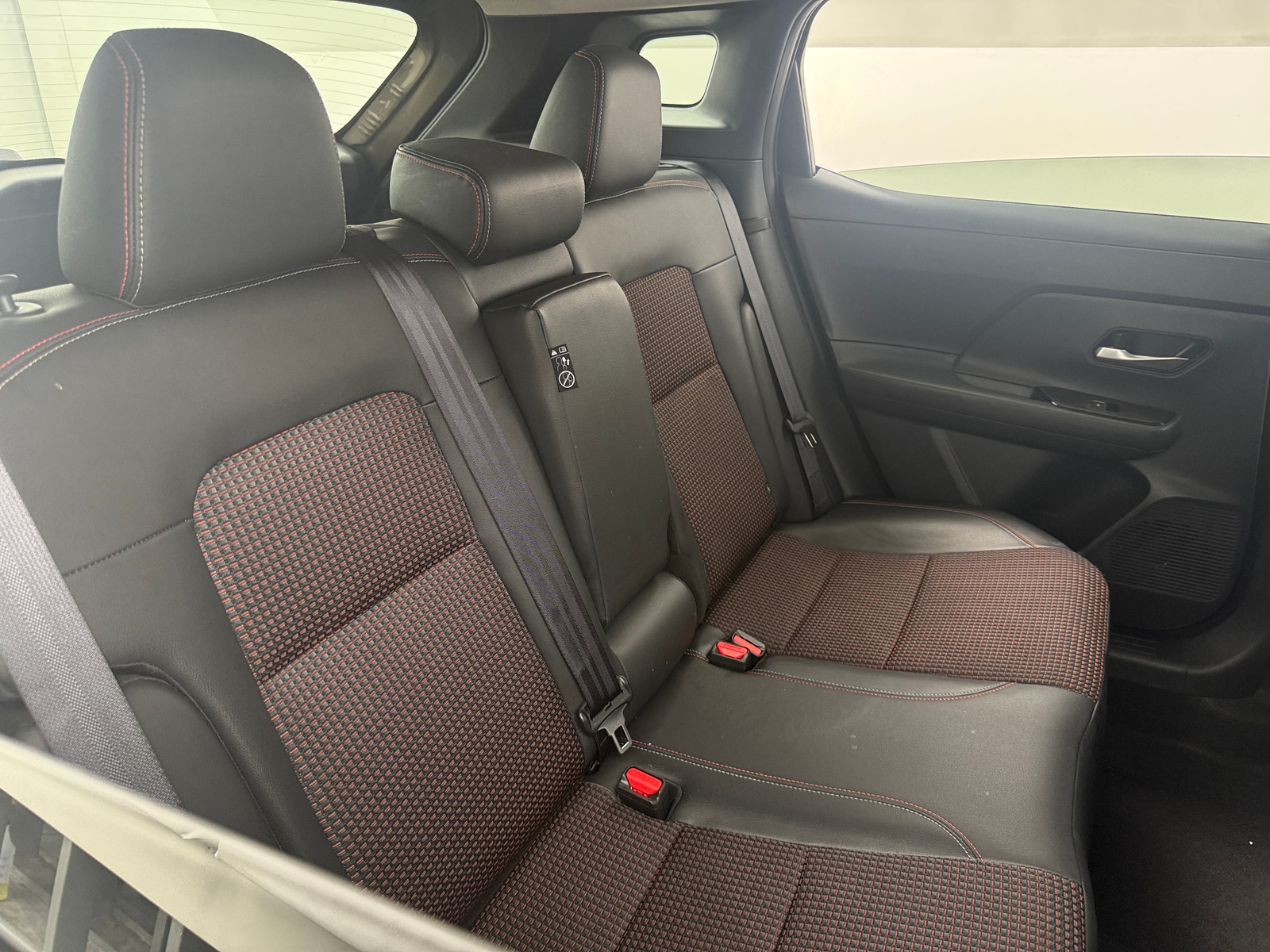 Thumbnail: 2026 Nissan Kicks - 5