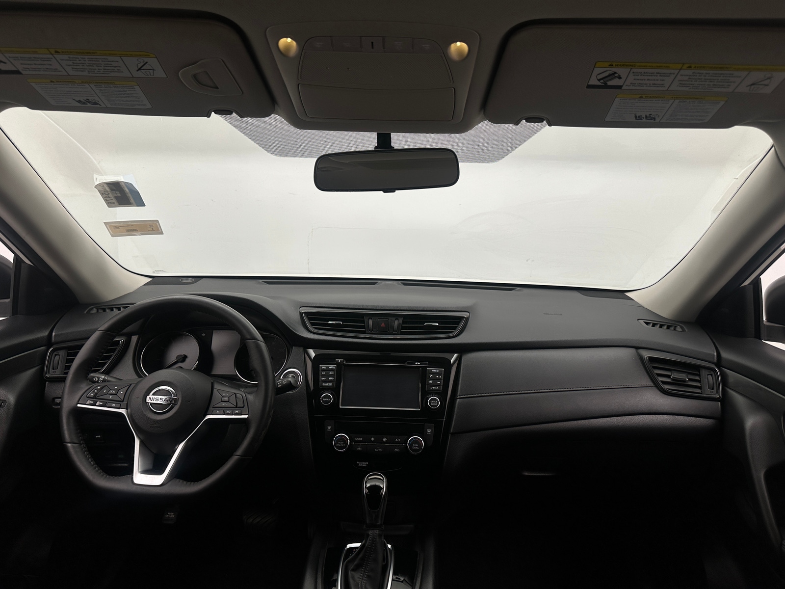 Thumbnail: 2017 Nissan Rogue - 3