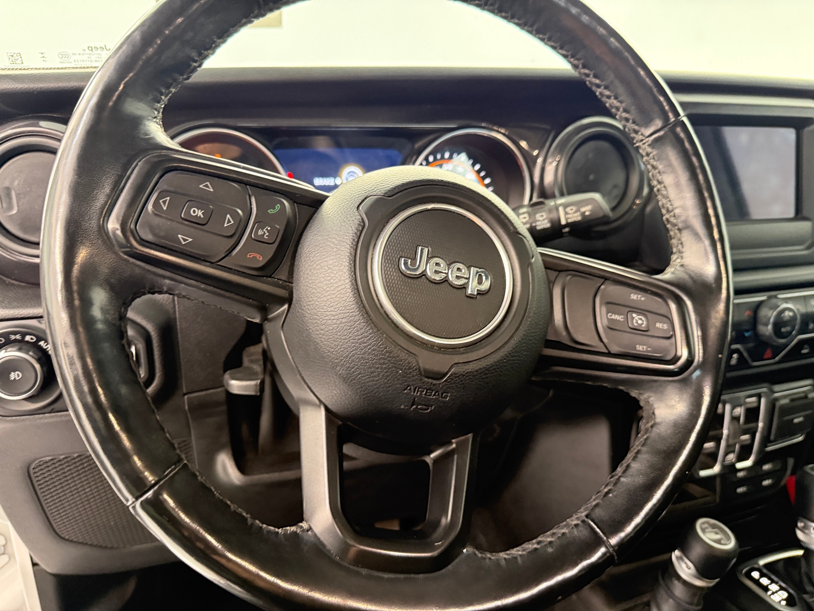 Thumbnail: 2021 Jeep Wrangler - 5