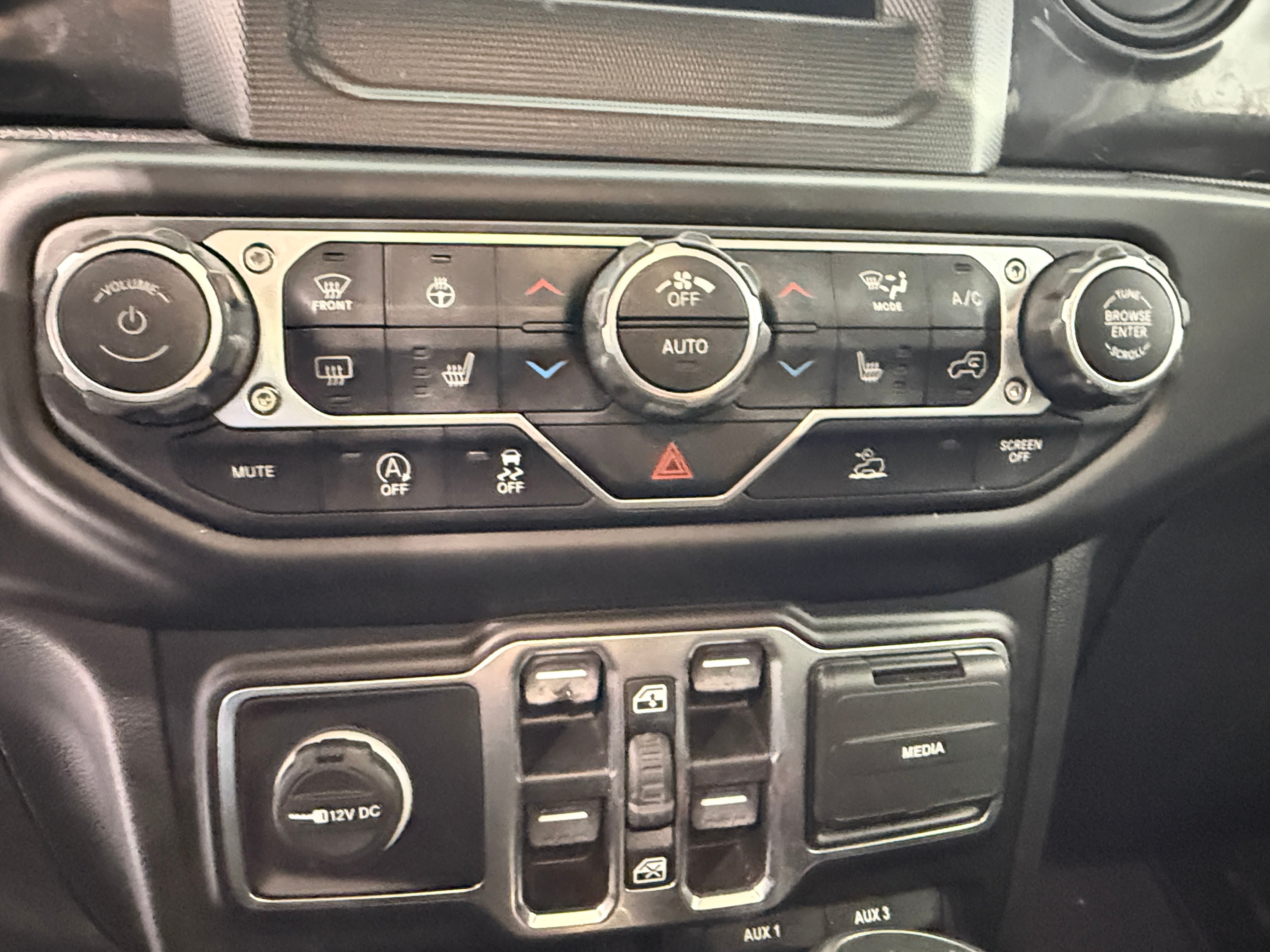 2021 Jeep Wrangler Unlimited Altitude - Photo 18