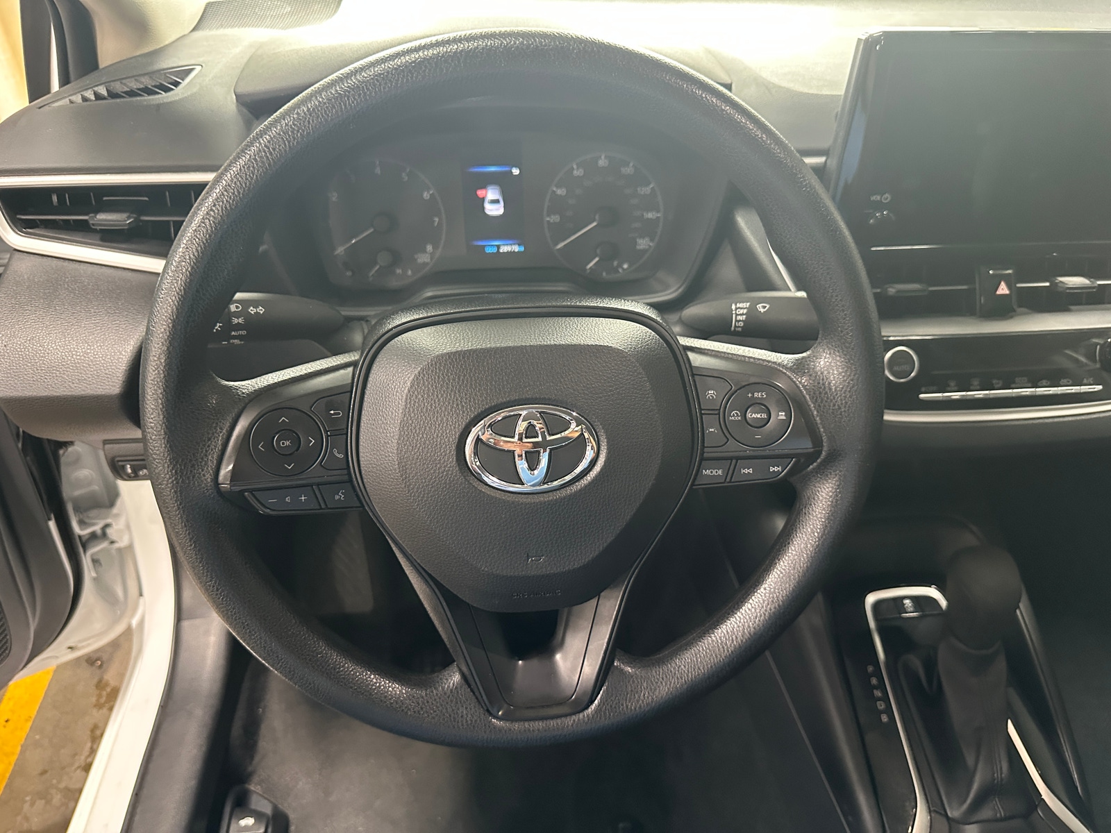 Thumbnail: 2025 Toyota Corolla - 5
