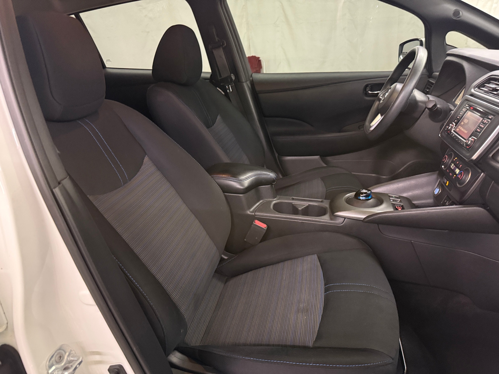 Thumbnail: 2018 Nissan Leaf - 2