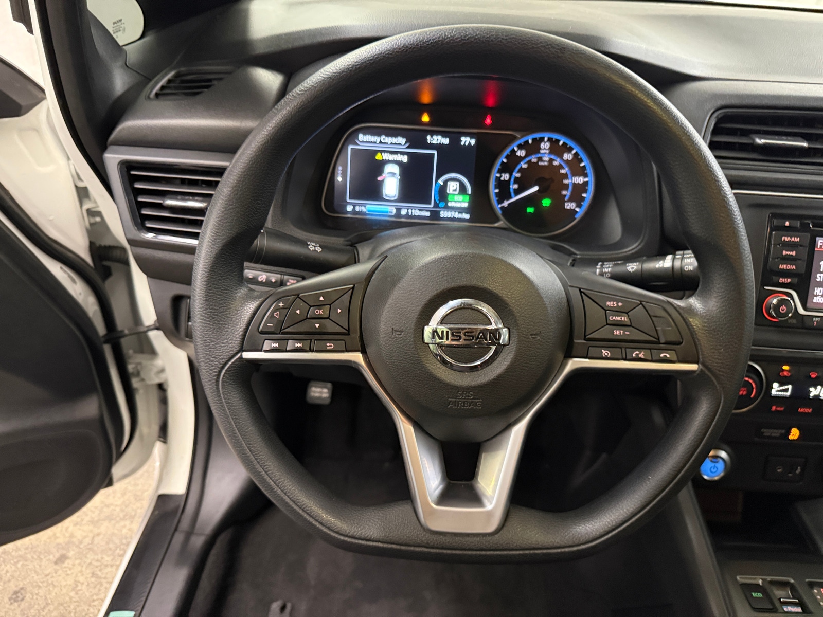 Thumbnail: 2018 Nissan Leaf - 5