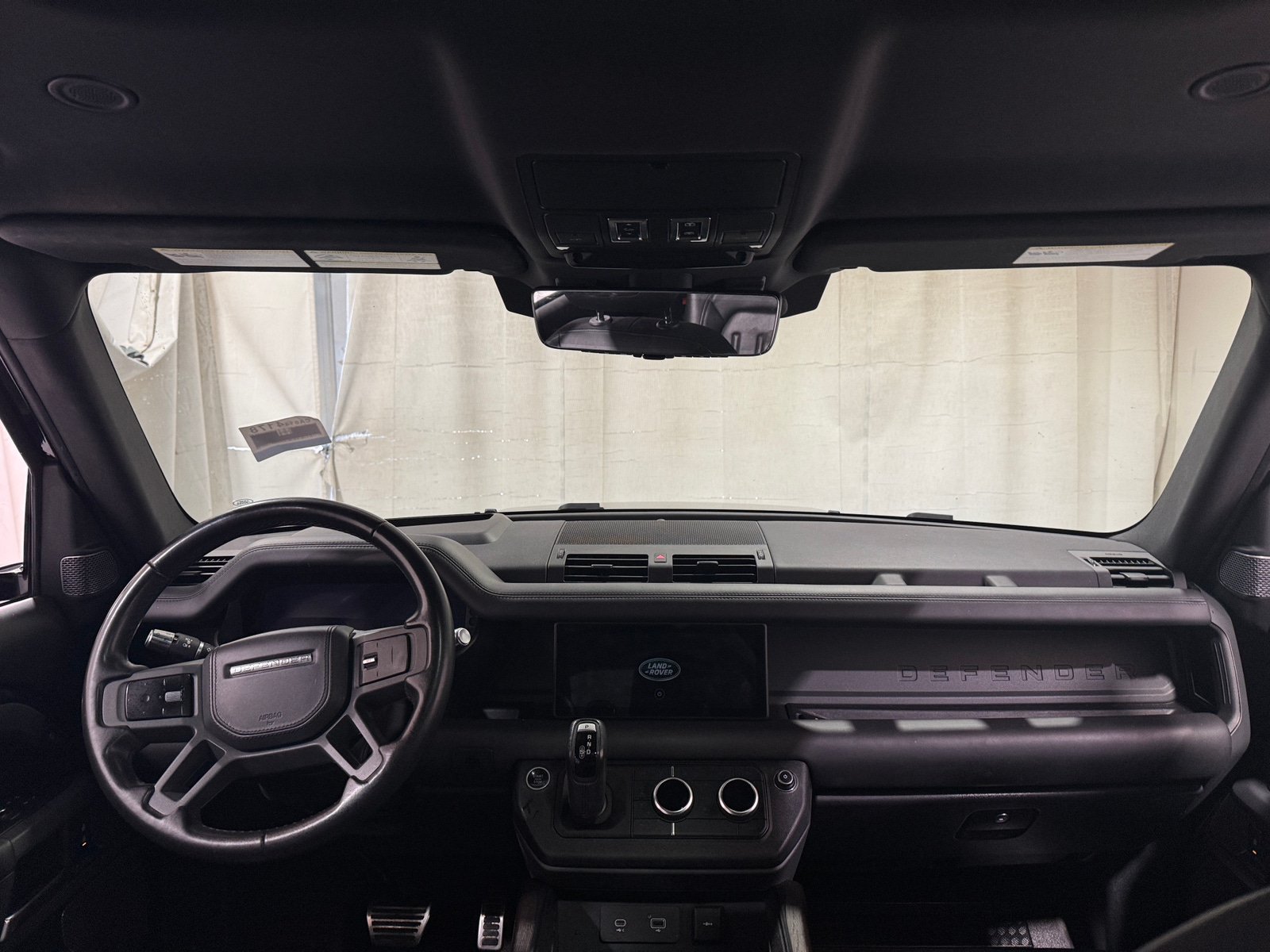 Thumbnail: 2020 Land Rover Defender - 3