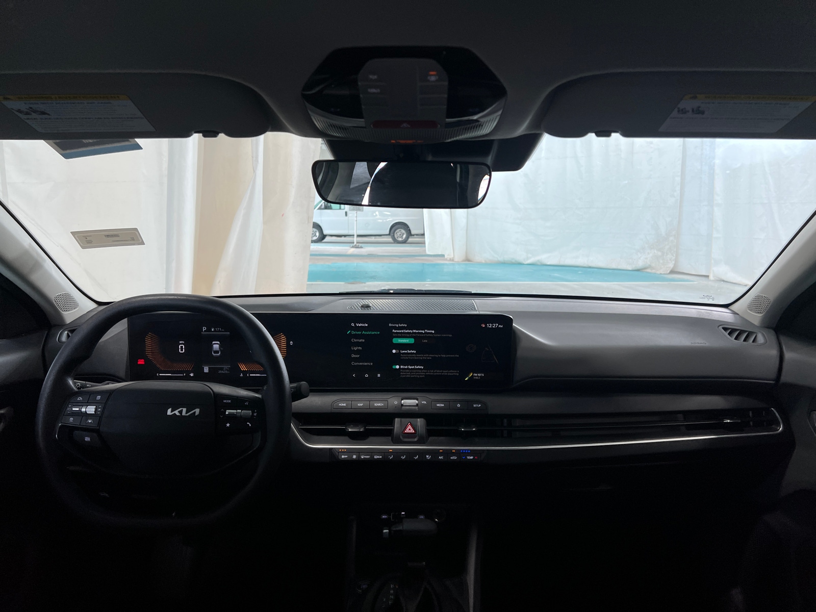 Thumbnail: 2025 Kia K4 - 3