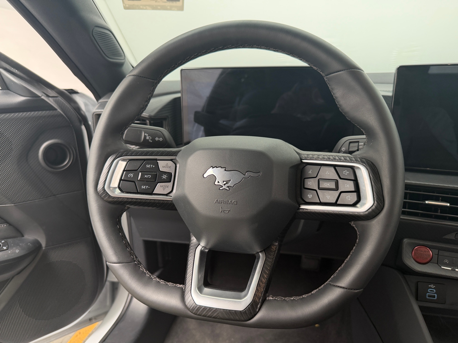 Thumbnail: 2025 Ford Mustang - 4