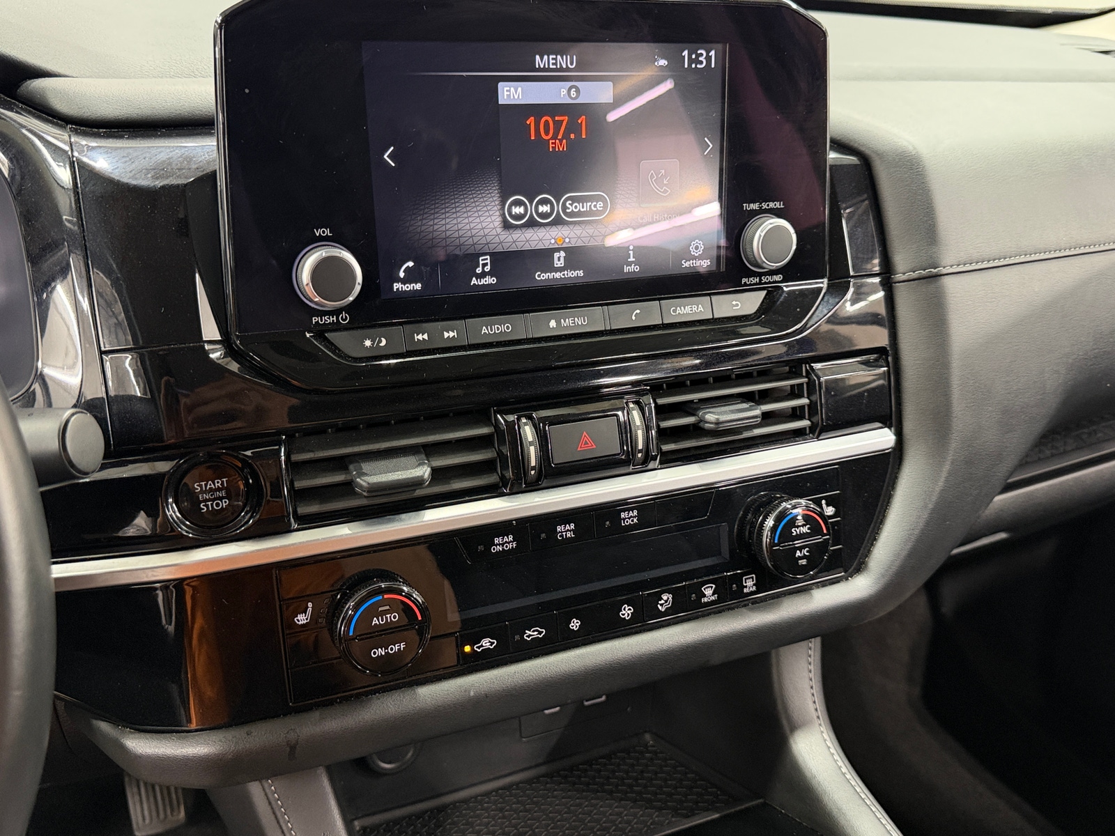 Thumbnail: 2025 Nissan Pathfinder - 4