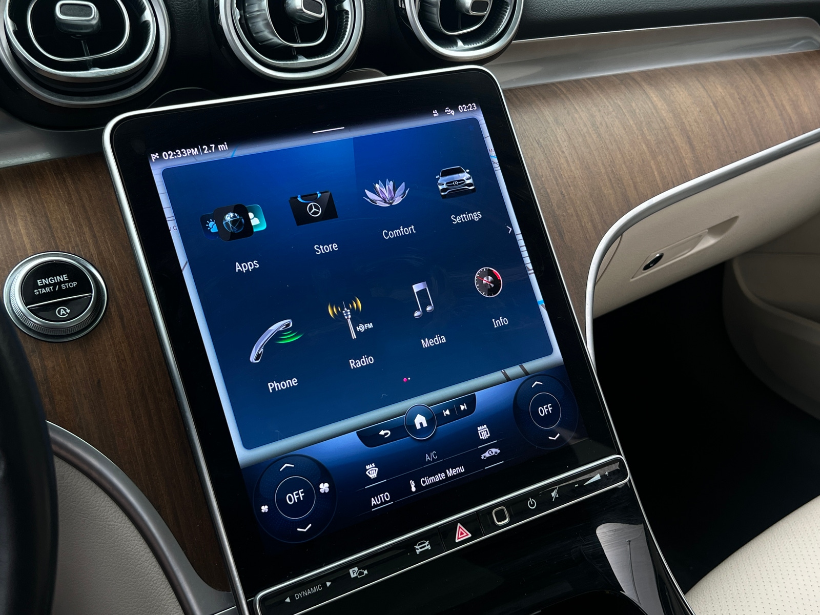 Thumbnail: 2022 Mercedes-Benz C-Class - 3