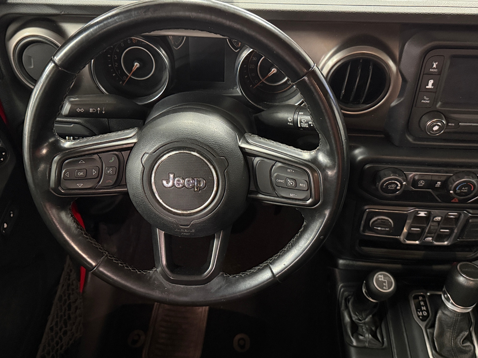 Thumbnail: 2020 Jeep Gladiator - 5
