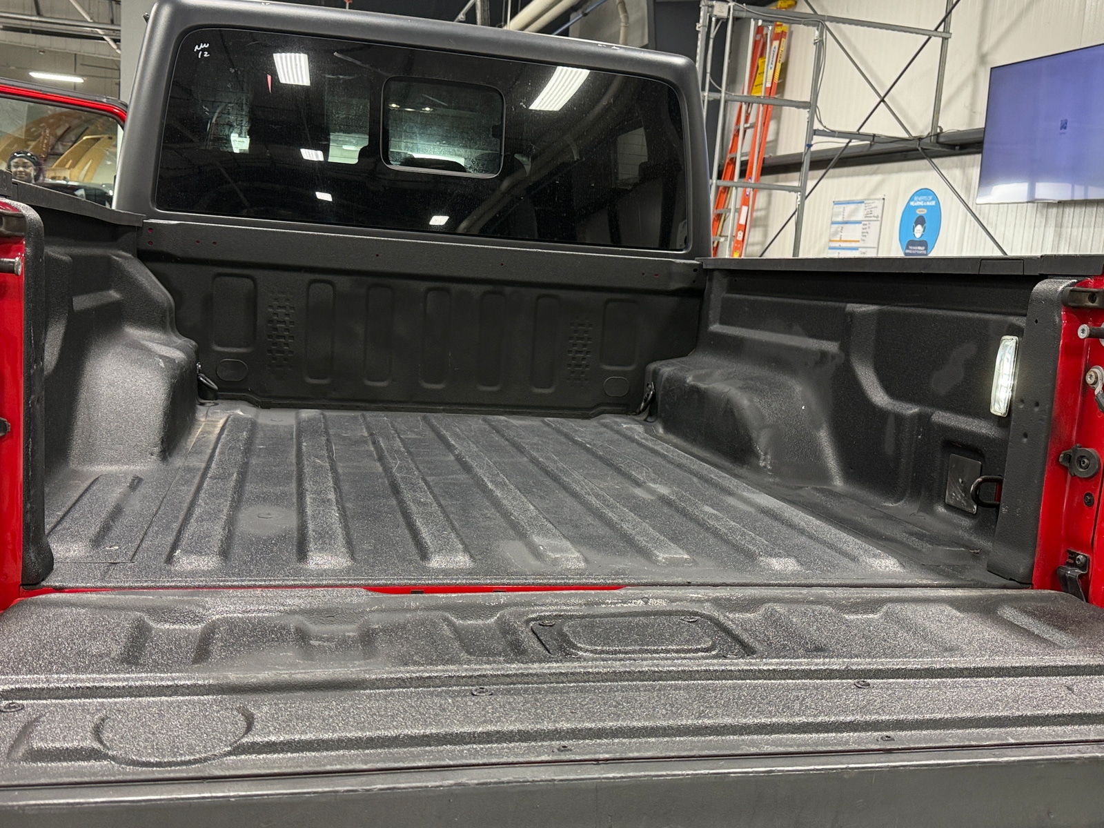 Thumbnail: 2020 Jeep Gladiator - 7