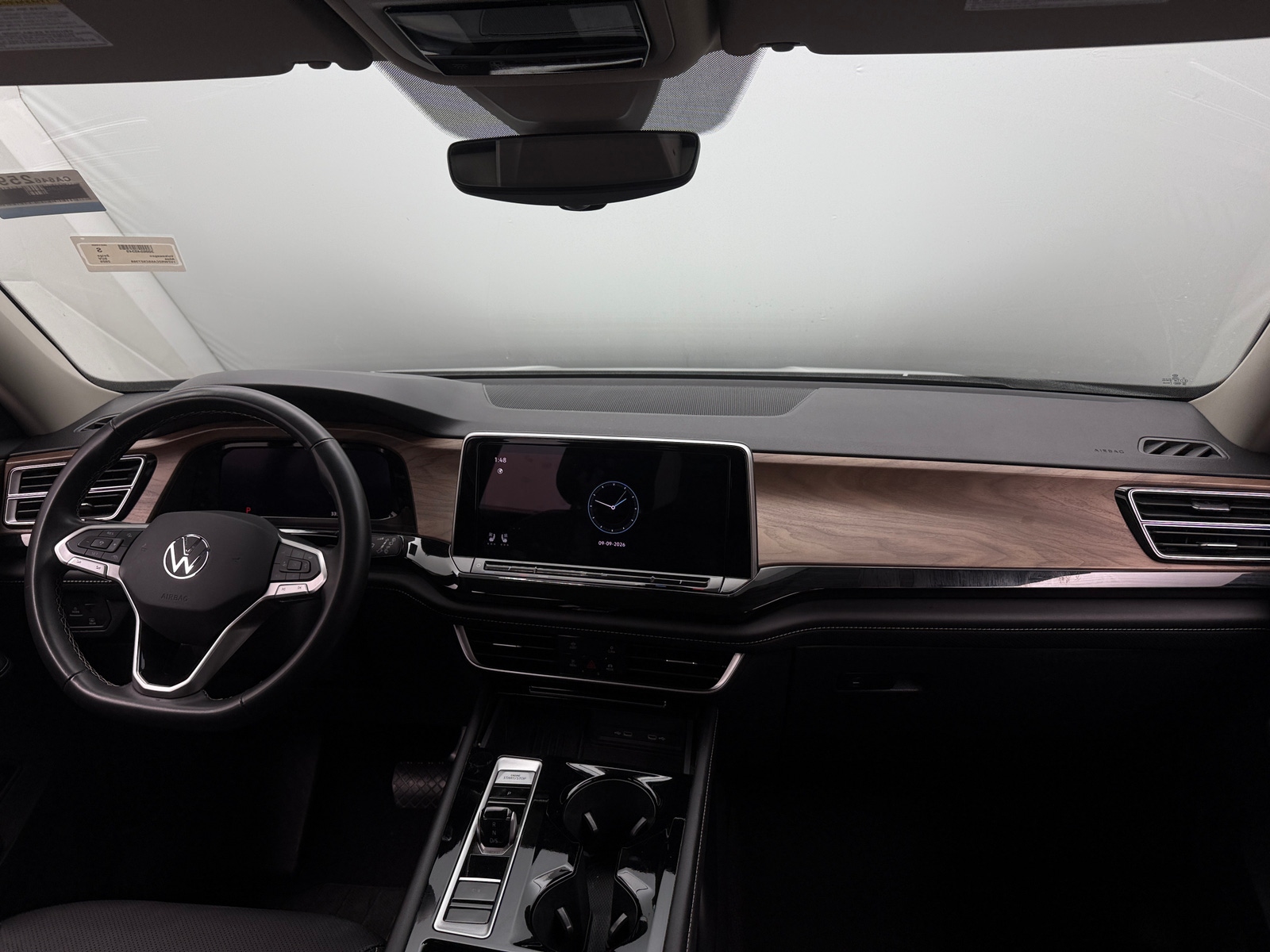 Thumbnail: 2025 Volkswagen Atlas - 3