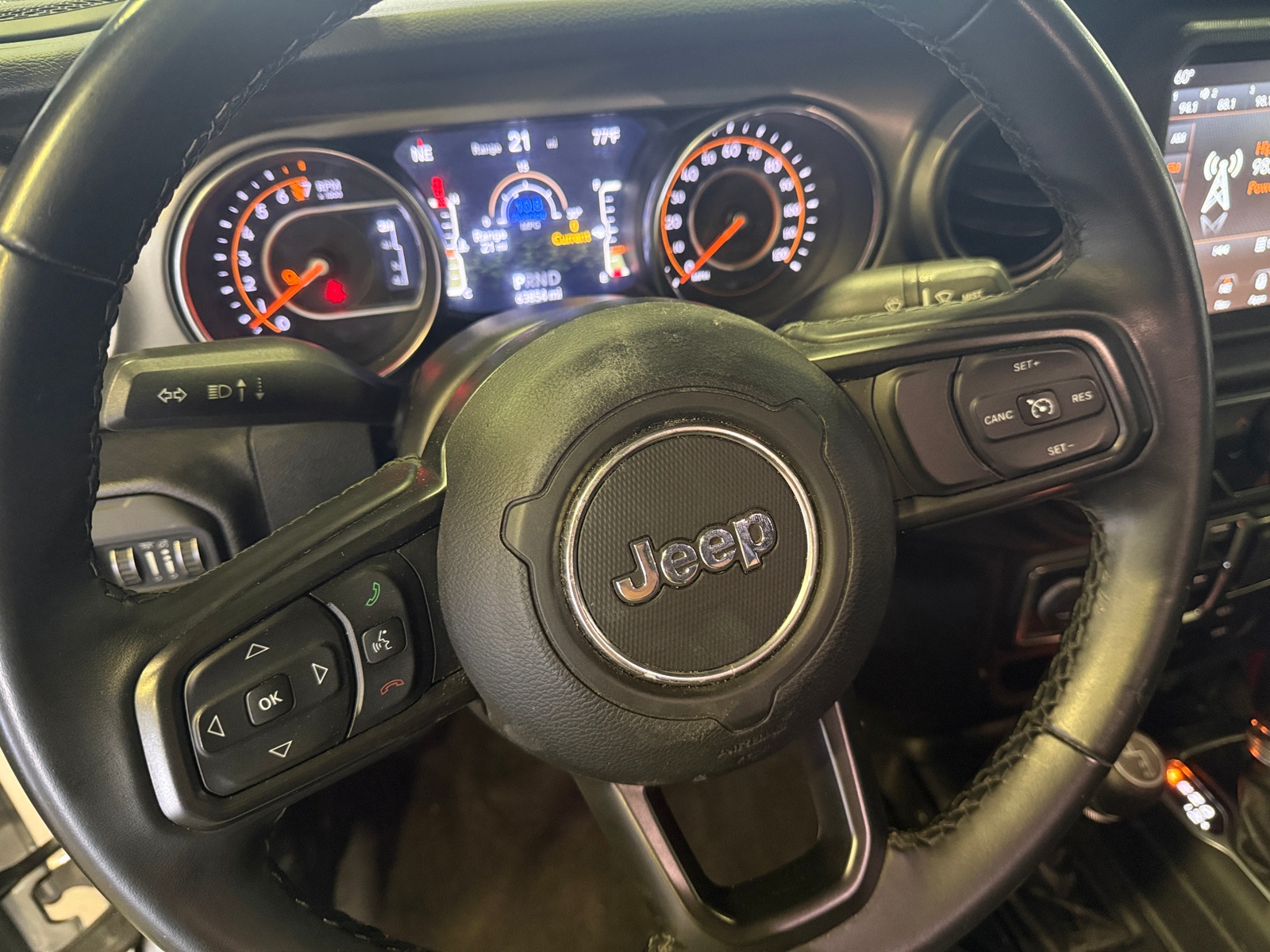 Thumbnail: 2021 Jeep Gladiator - 5