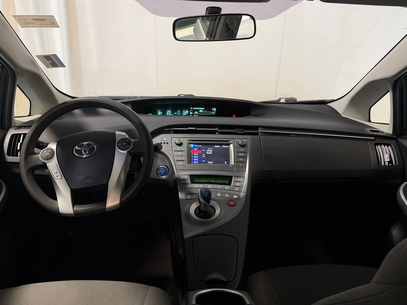Thumbnail: 2014 Toyota Prius - 3