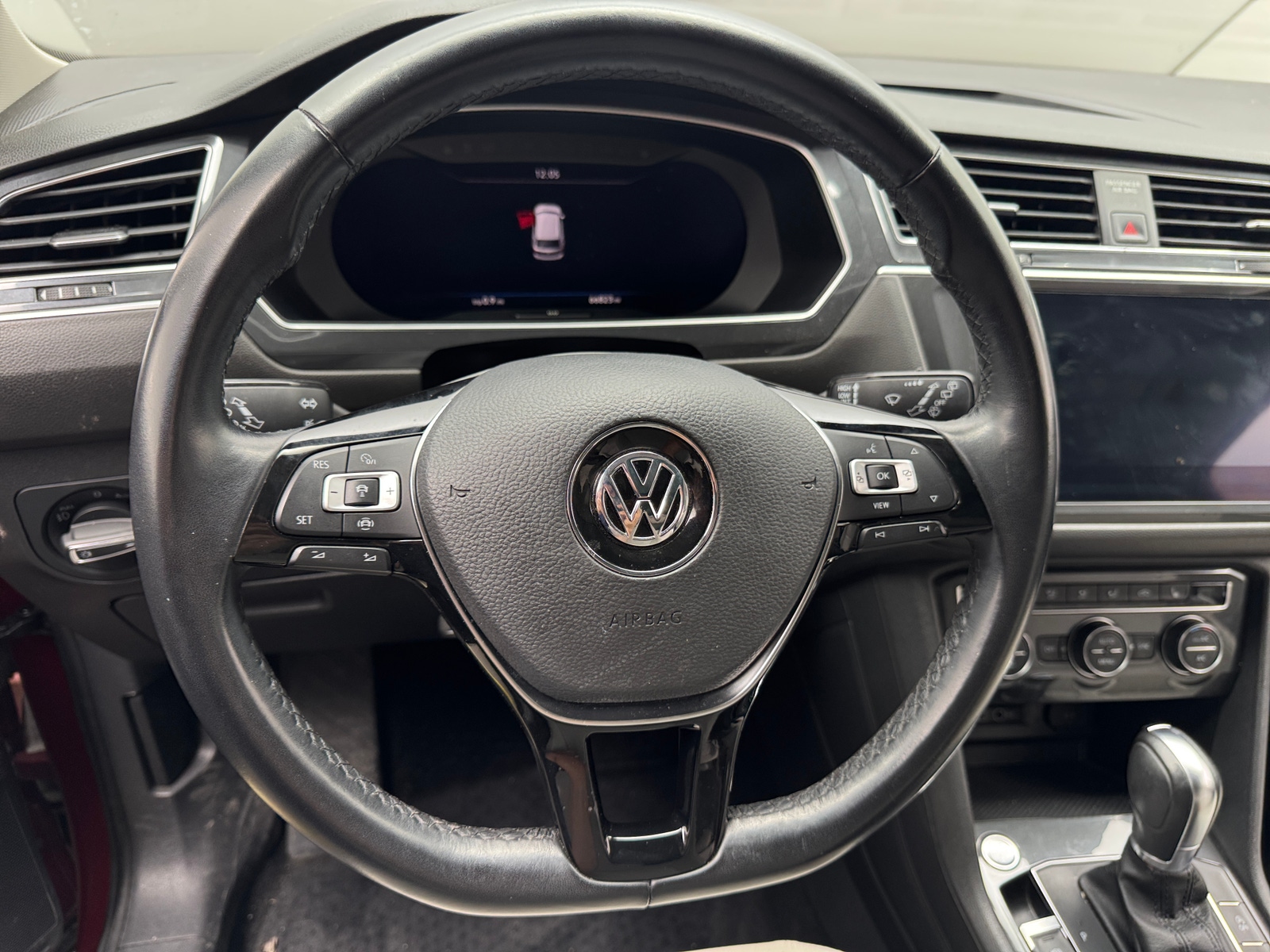 Thumbnail: 2019 Volkswagen Tiguan - 5