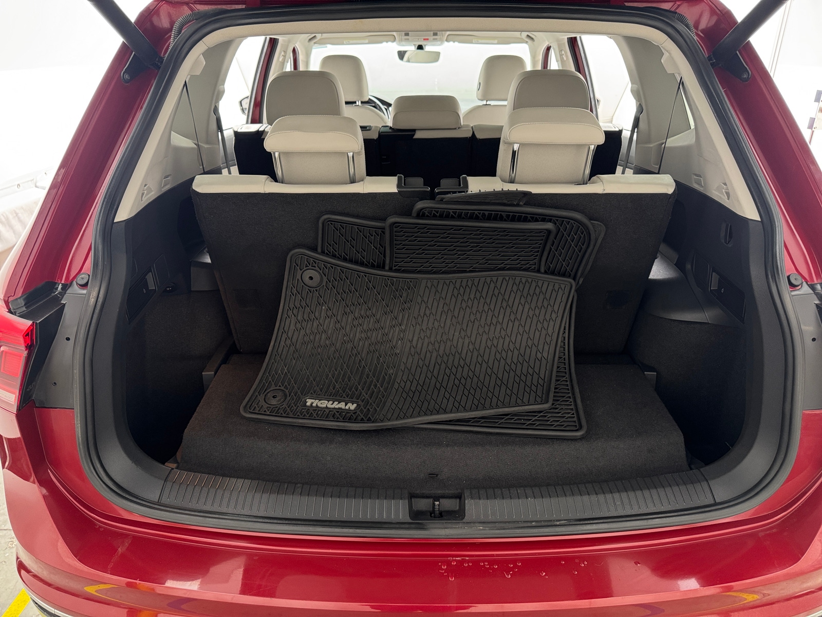 Thumbnail: 2019 Volkswagen Tiguan - 7