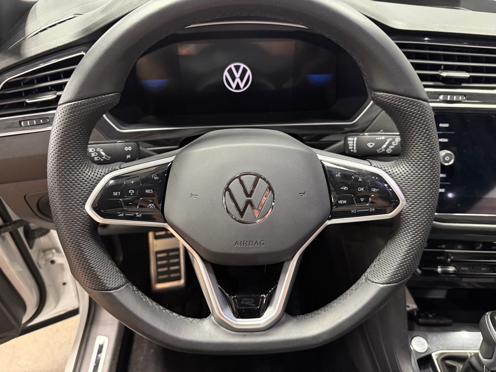 Thumbnail: 2024 Volkswagen Tiguan - 5