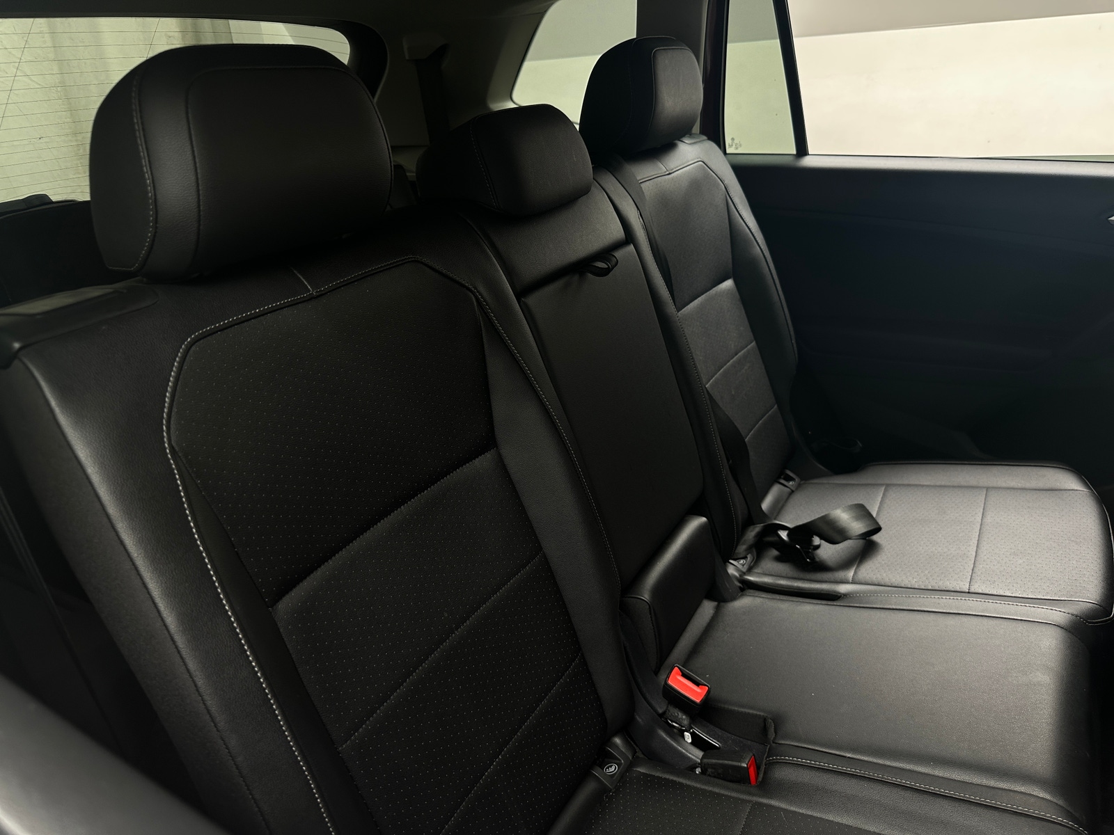 Thumbnail: 2019 Volkswagen Tiguan - 6