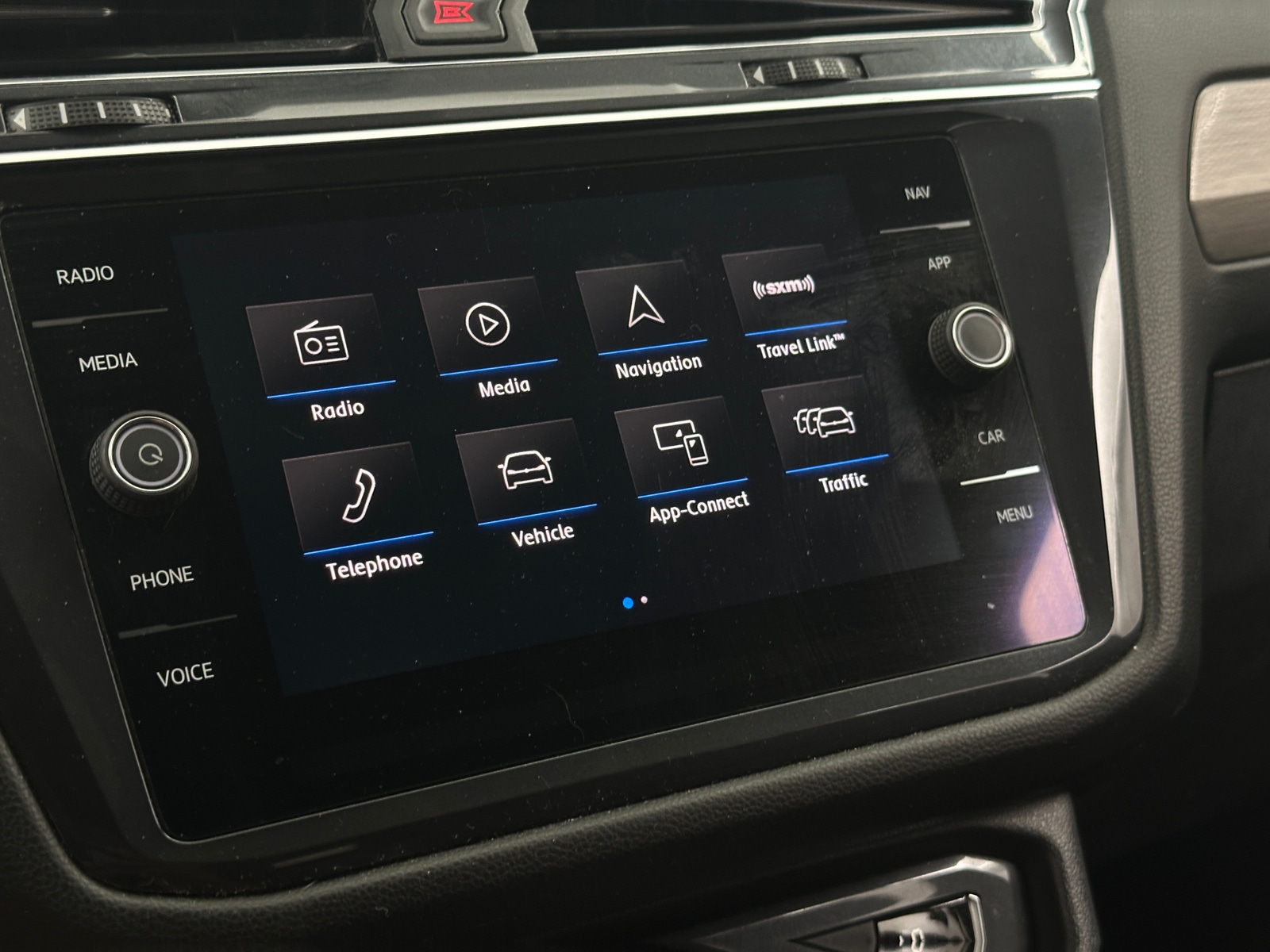 Thumbnail: 2019 Volkswagen Tiguan - 4