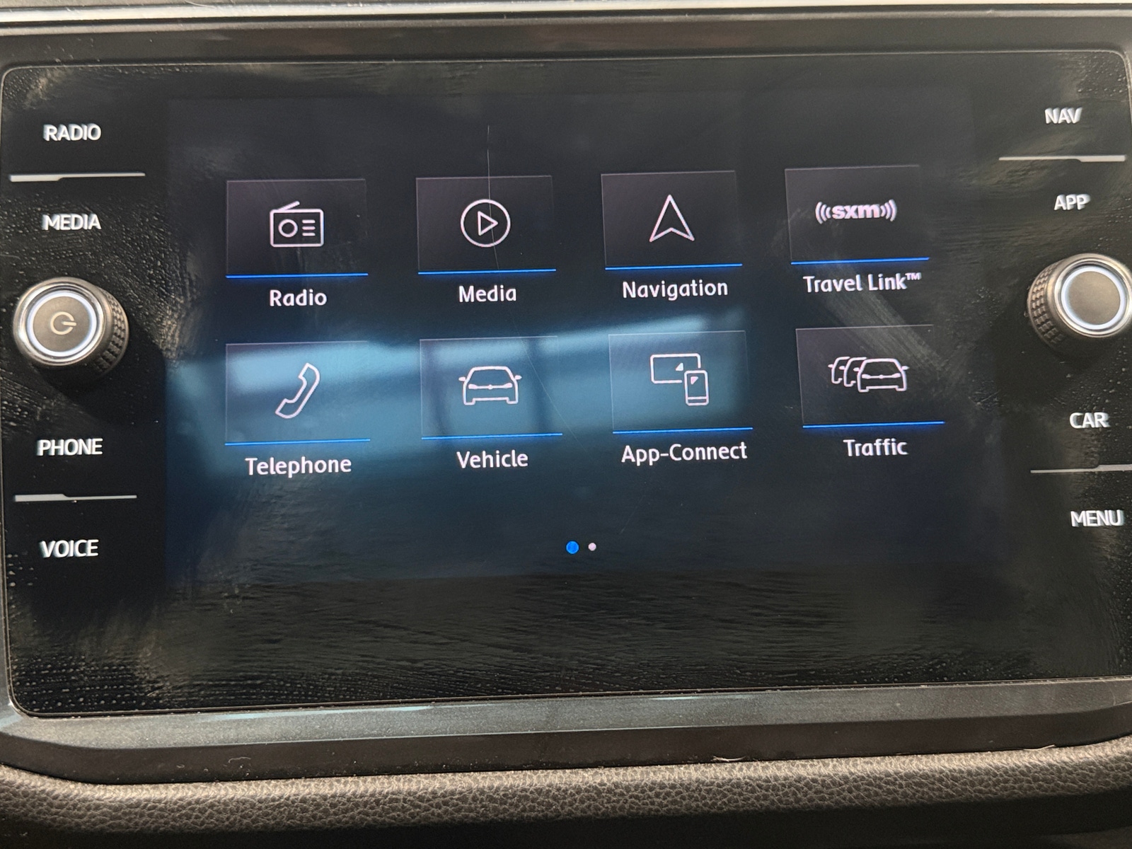 Thumbnail: 2018 Volkswagen Tiguan - 4