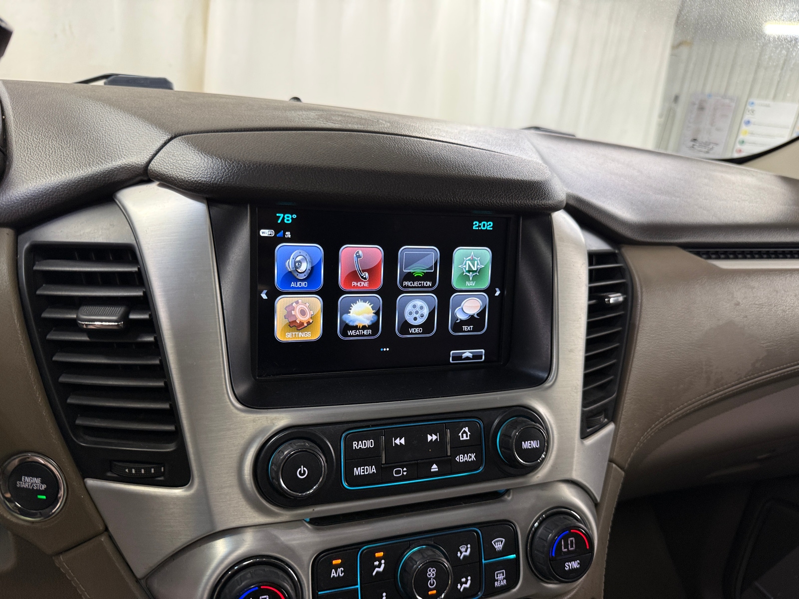 Thumbnail: 2019 GMC Yukon - 3