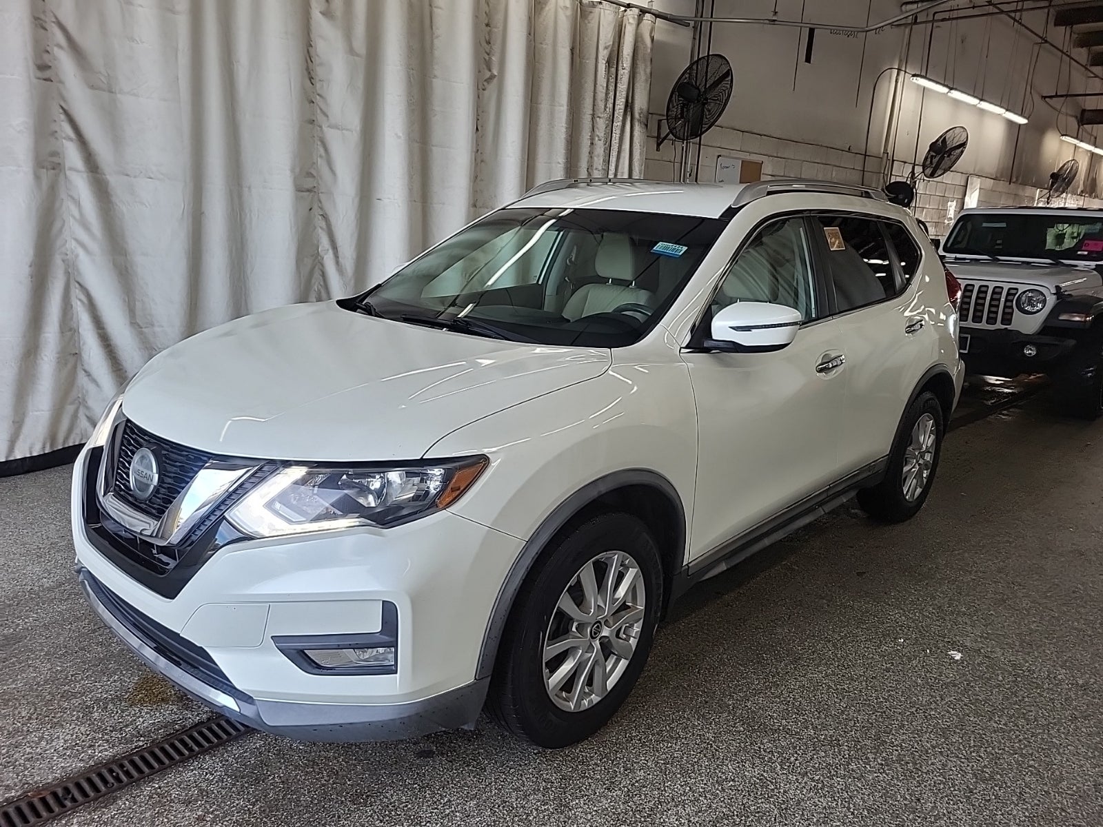 2018 Nissan Rogue SV