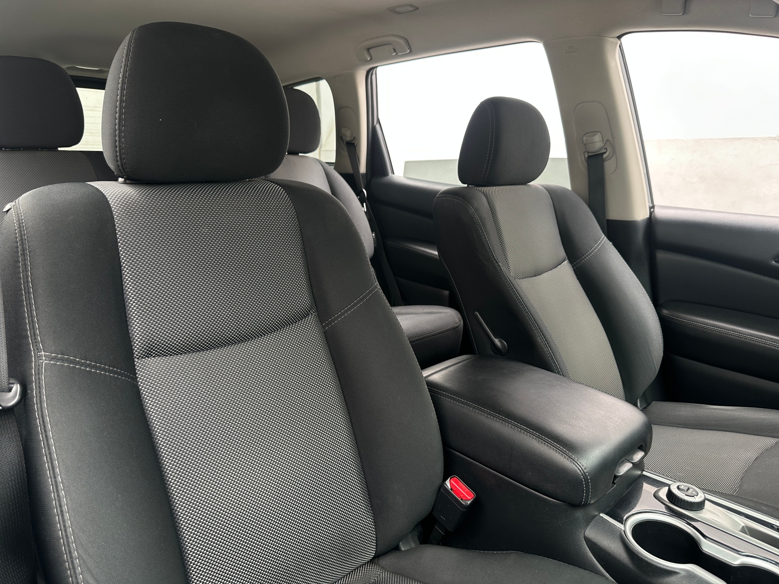 Thumbnail: 2019 Nissan Pathfinder - 2
