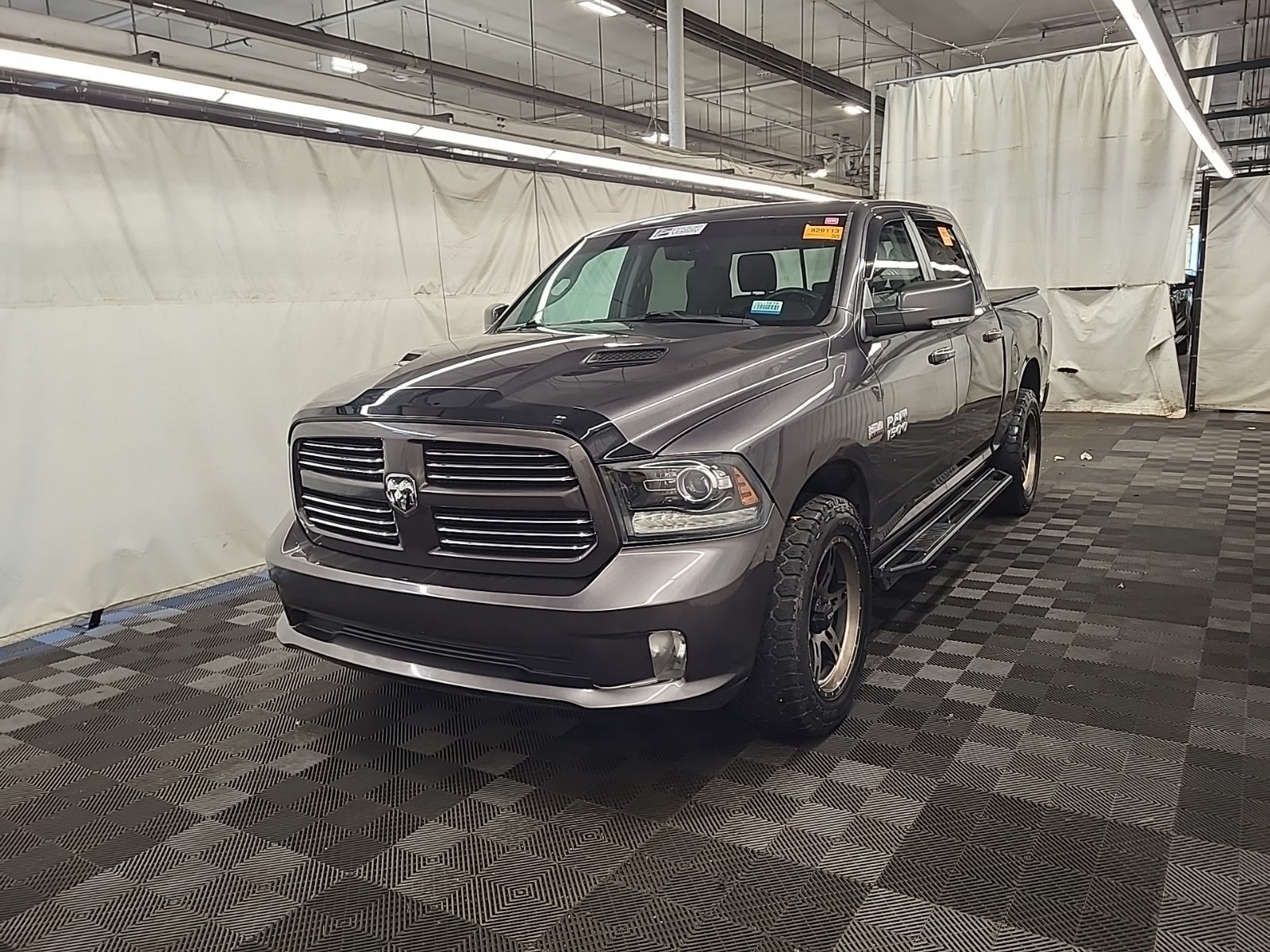 2017 Ram 1500 4WD Crew Cab 140.5" Sport