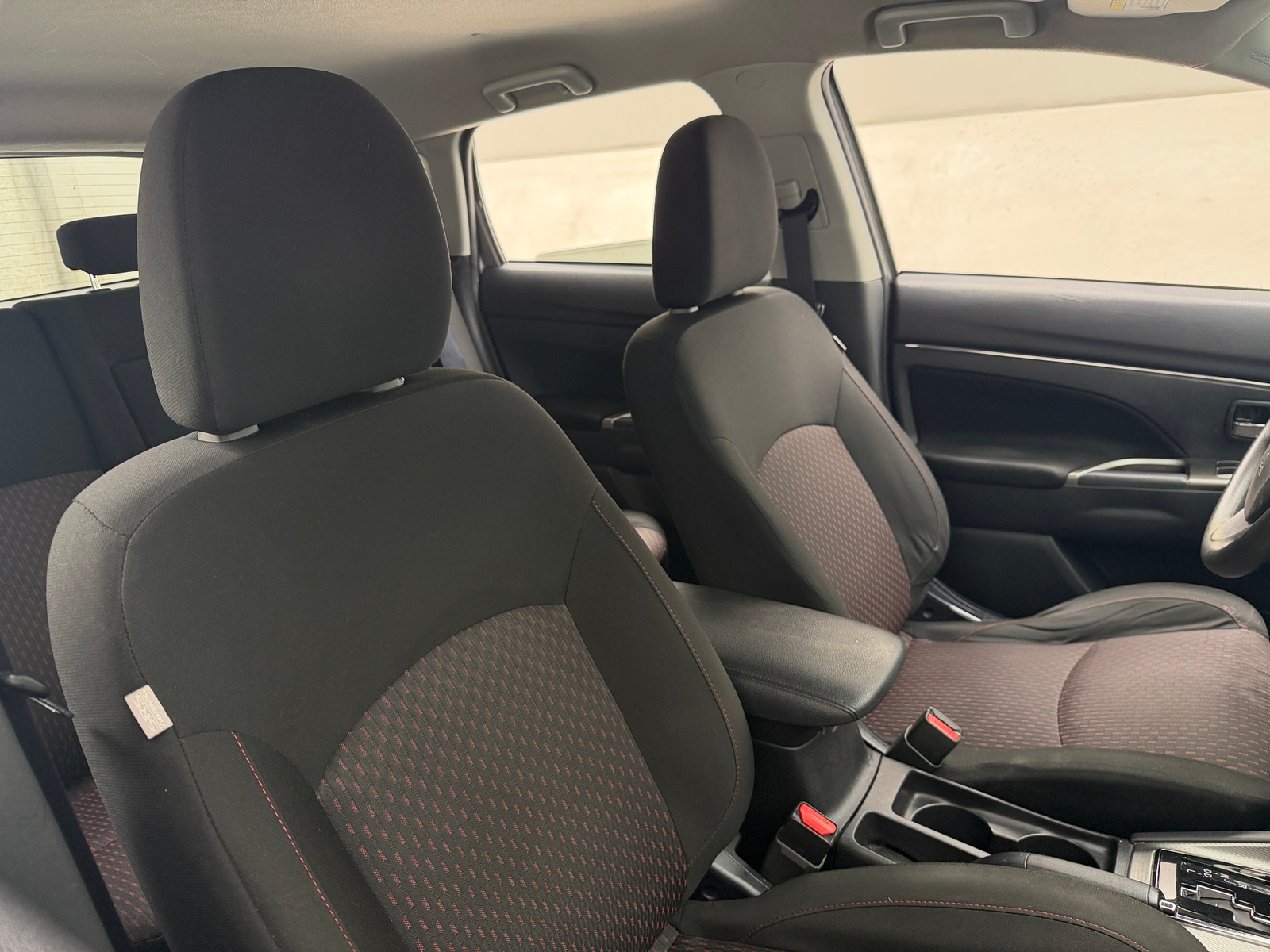 Thumbnail: 2019 Mitsubishi Outlander Sport - 2