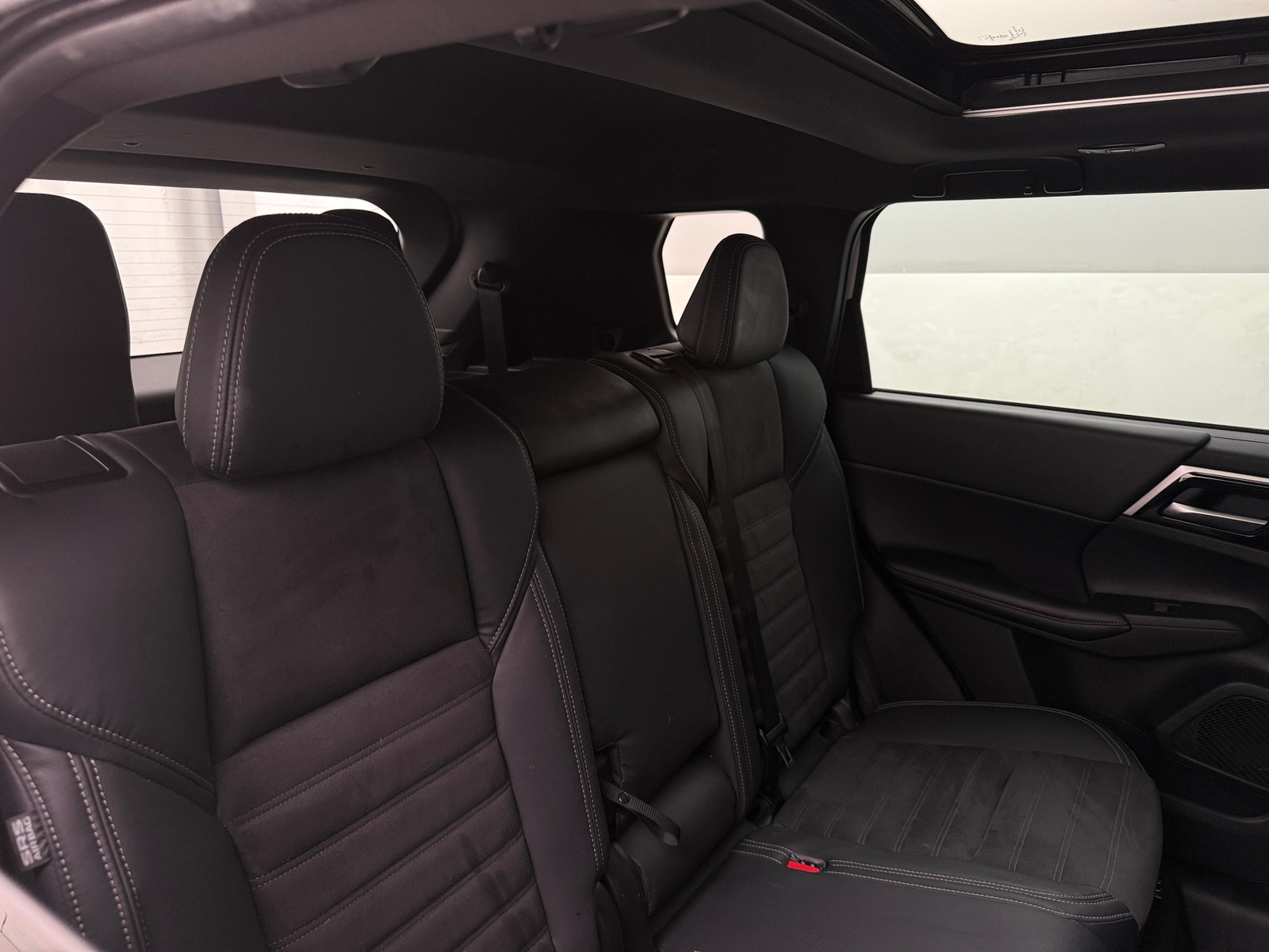 Thumbnail: 2022 Mitsubishi Outlander - 5