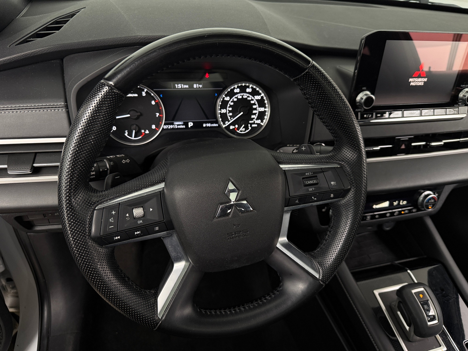 Thumbnail: 2022 Mitsubishi Outlander - 4