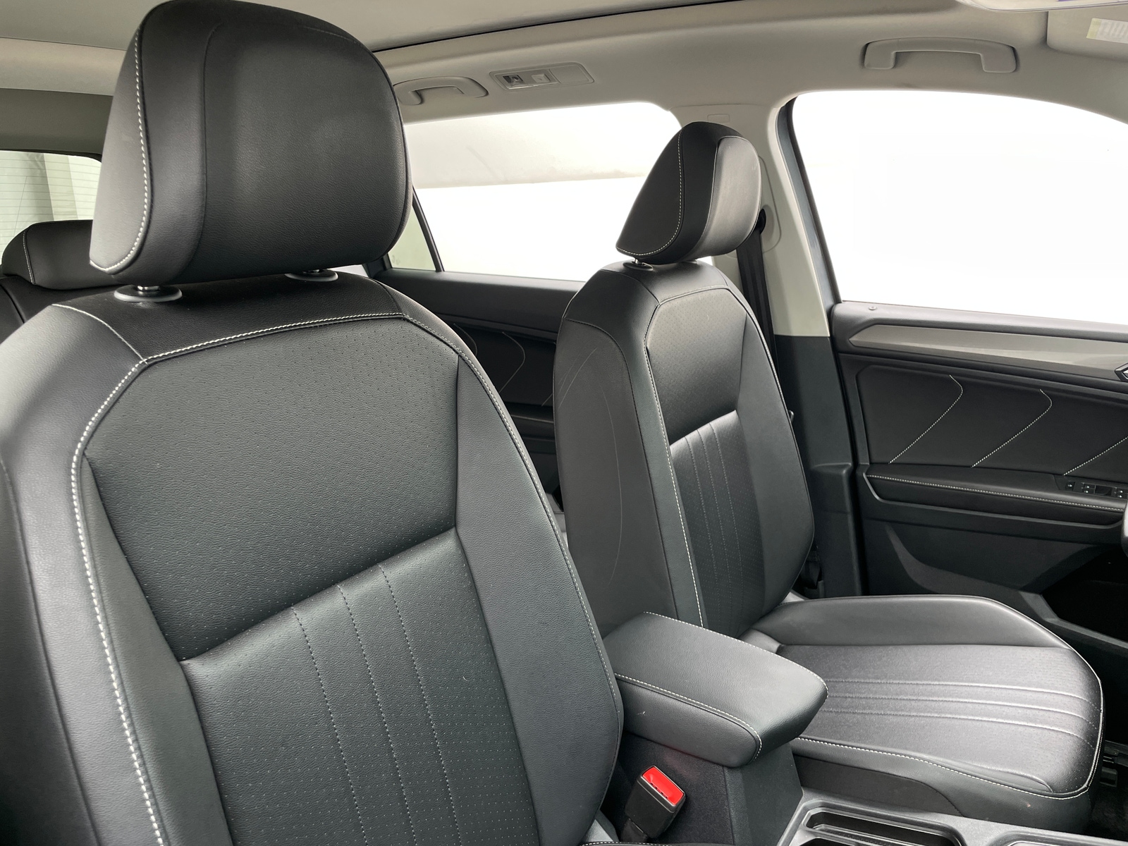 Thumbnail: 2024 Volkswagen Tiguan - 2