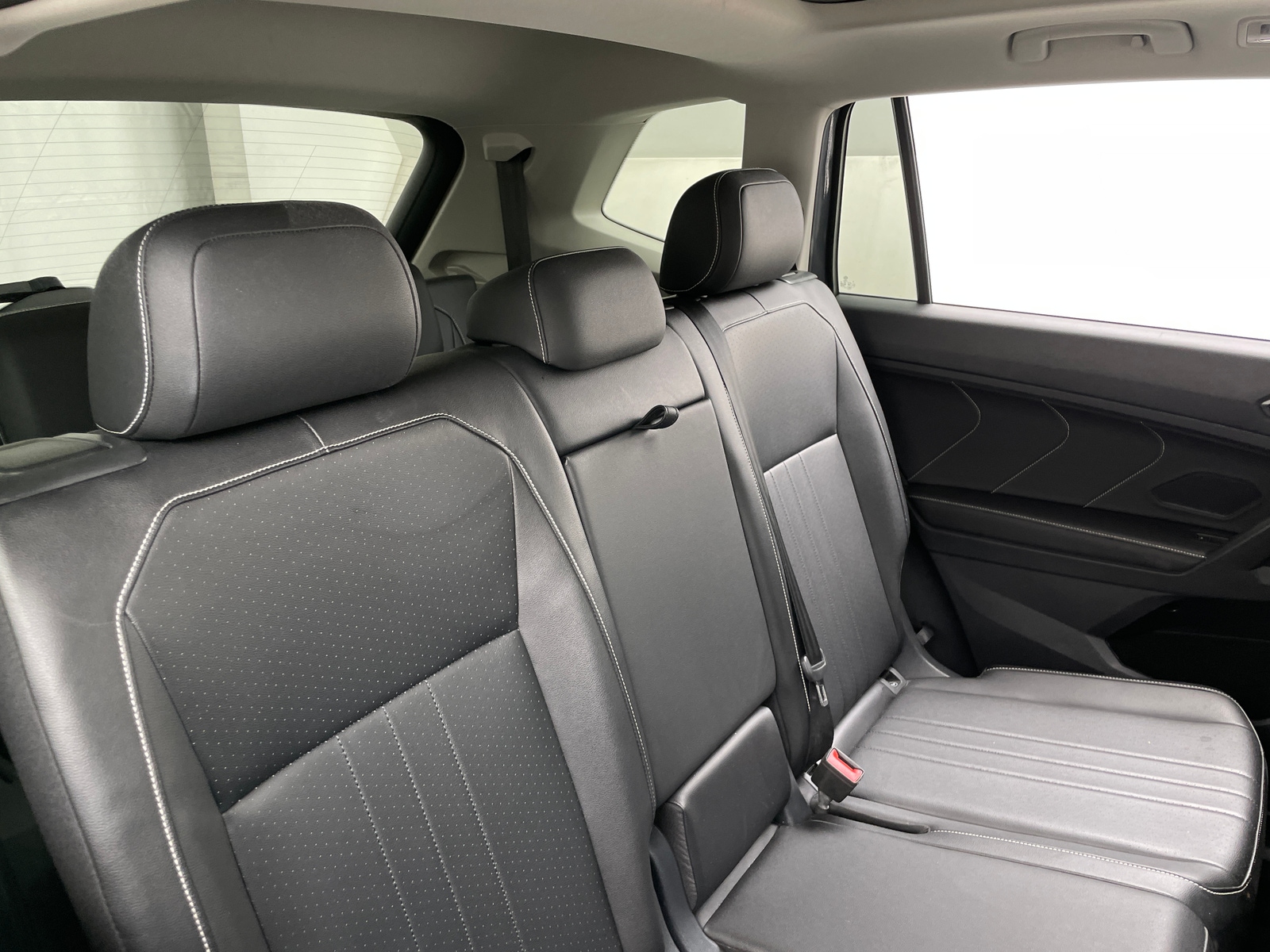 Thumbnail: 2024 Volkswagen Tiguan - 6