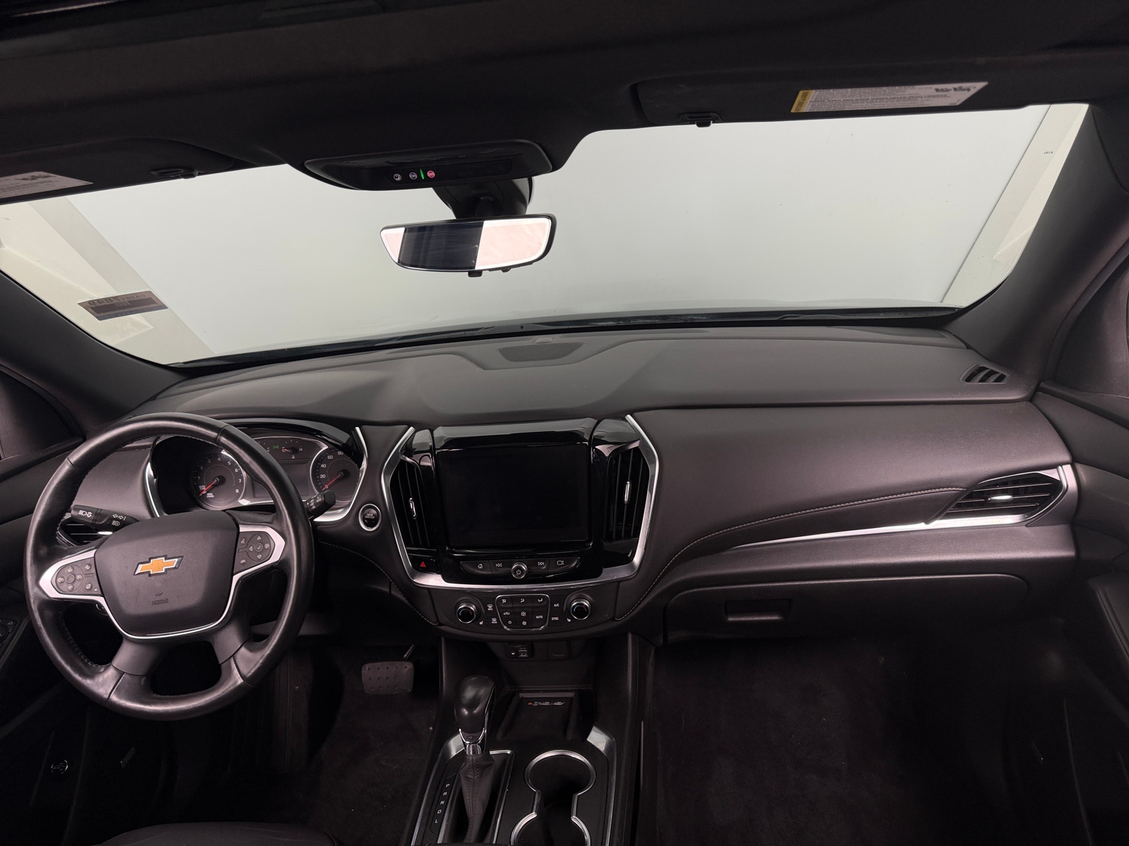 Thumbnail: 2022 Chevrolet Traverse - 2